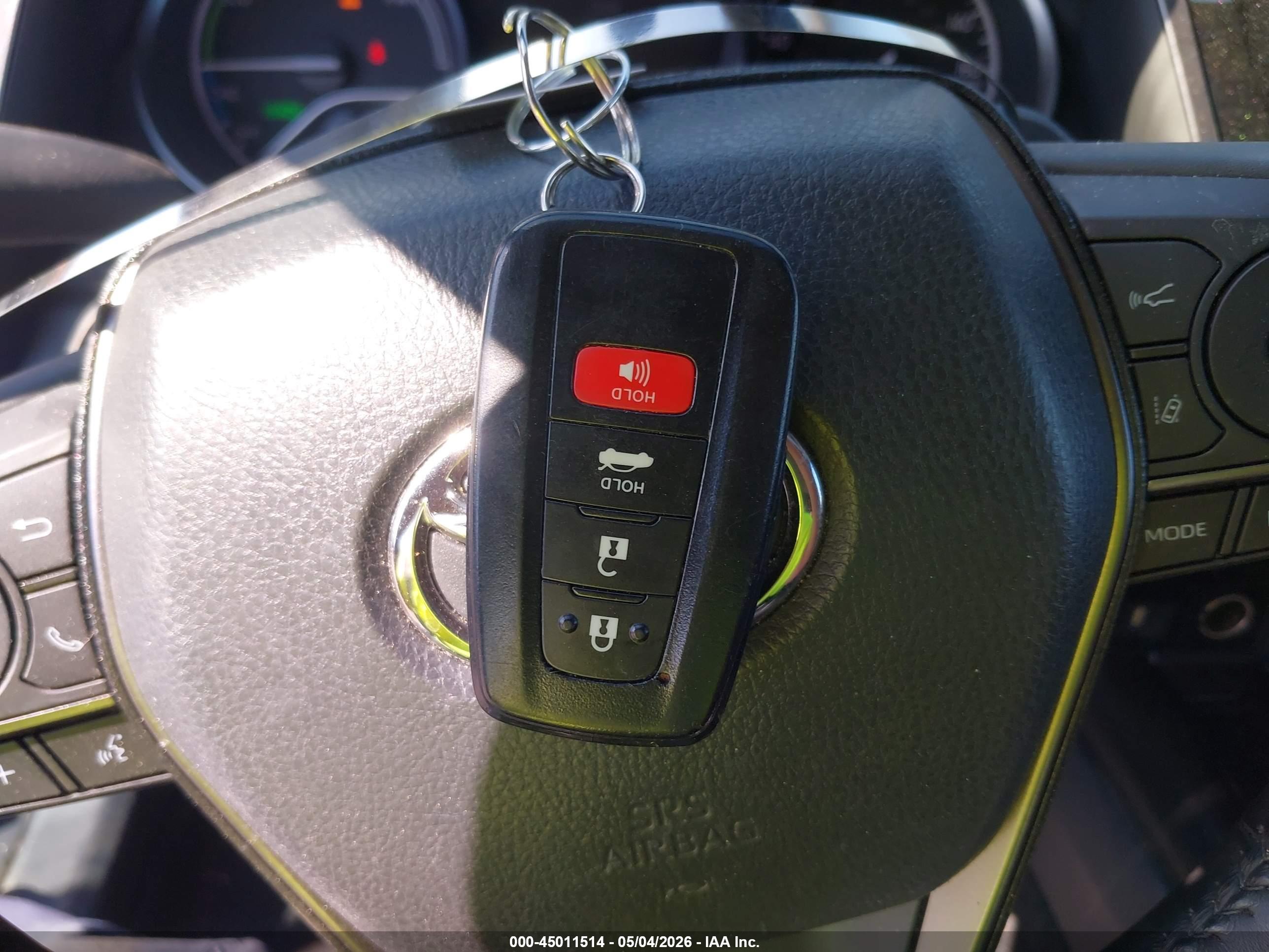 TOYOTA CAMRY image 11