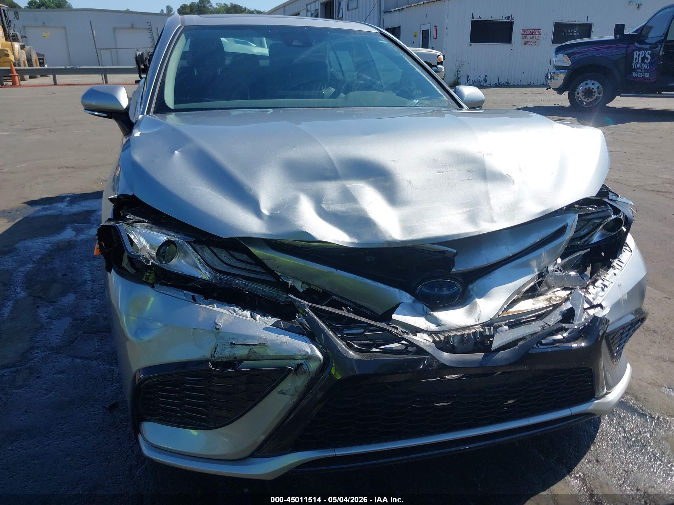 TOYOTA CAMRY image 6