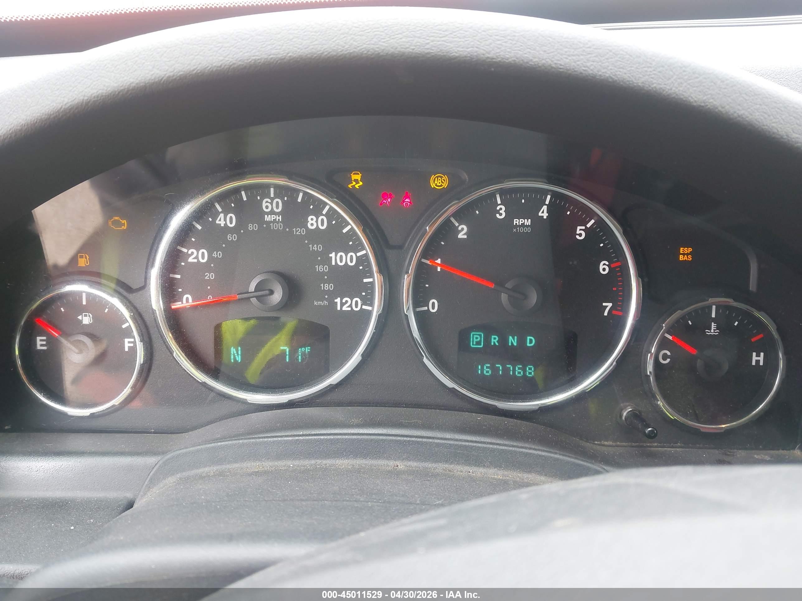 JEEP LIBERTY image 7