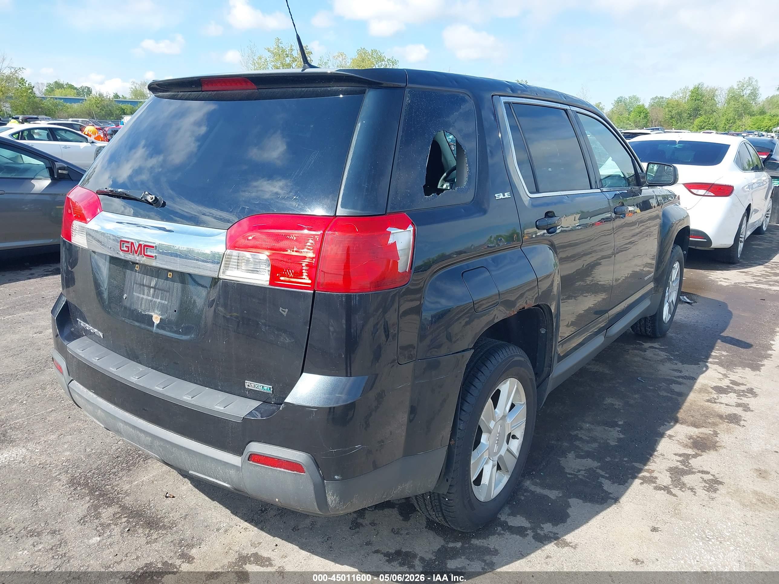 GMC TERRAIN image 4