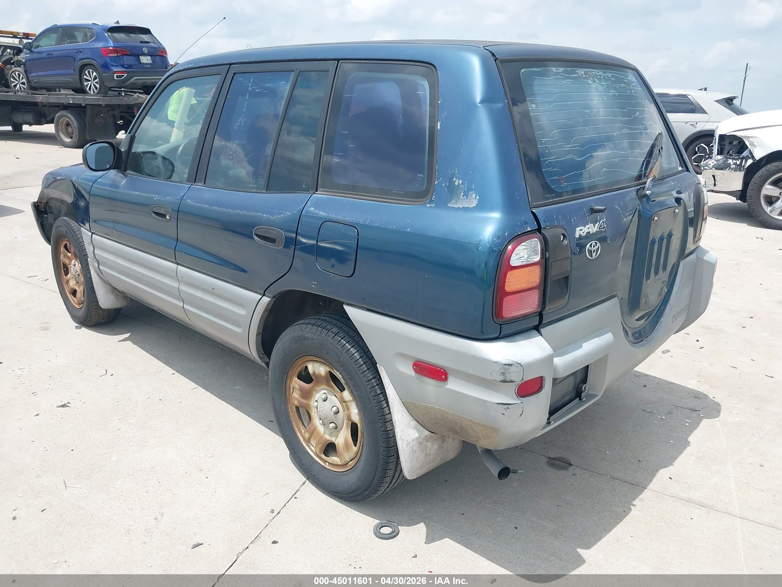 TOYOTA RAV4 image 3