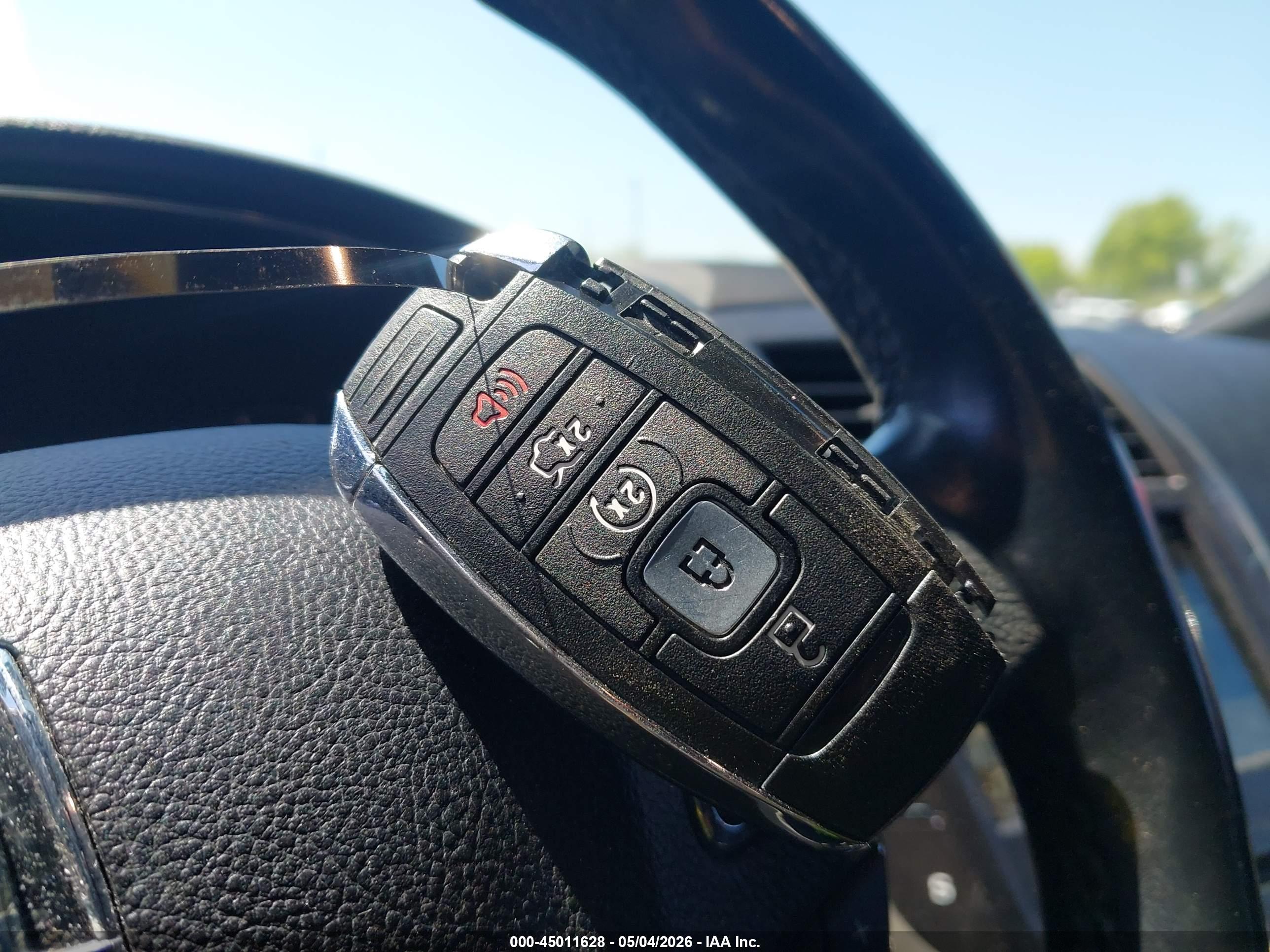 LINCOLN MKC image 11