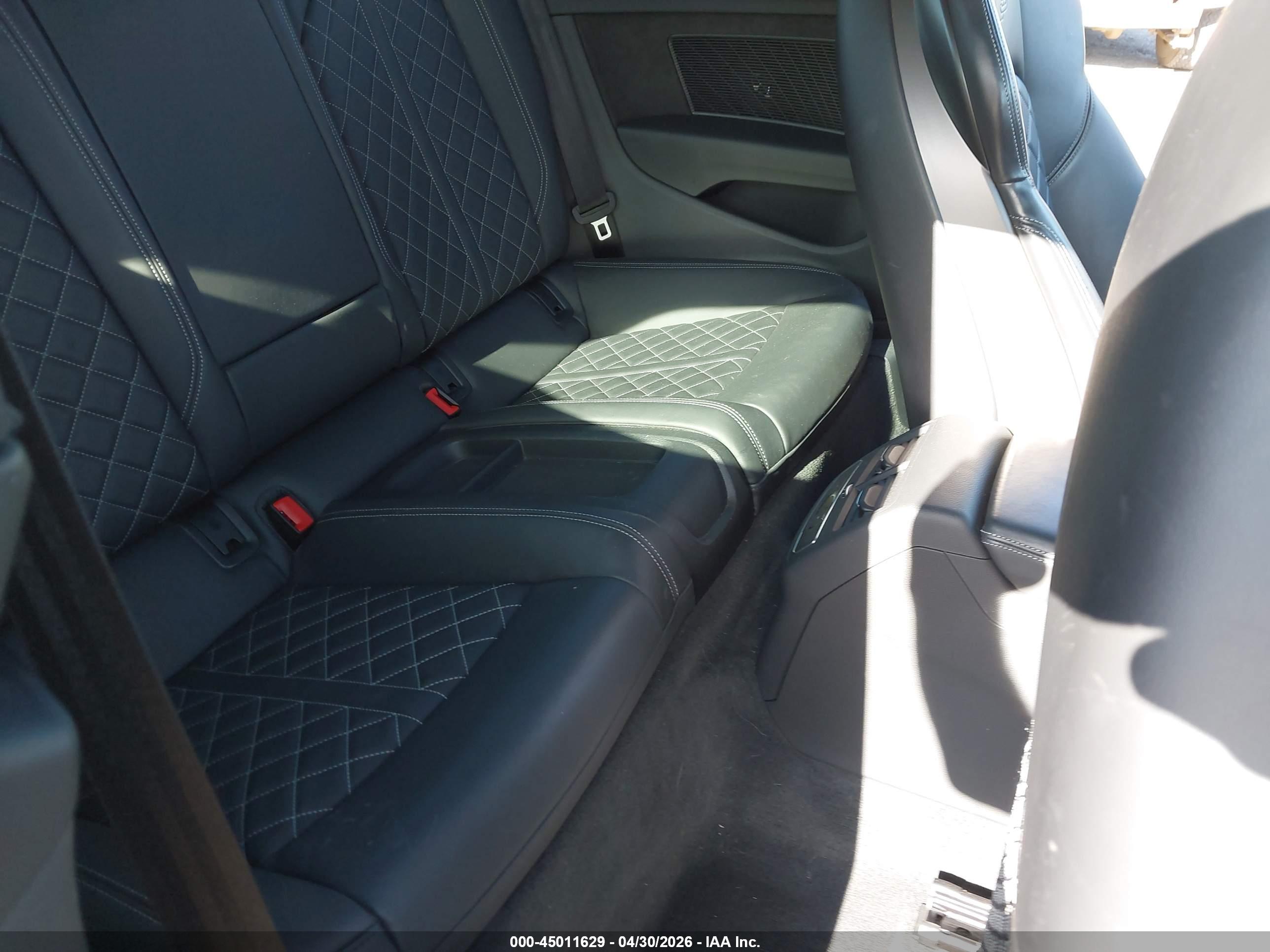 AUDI S5 image 8