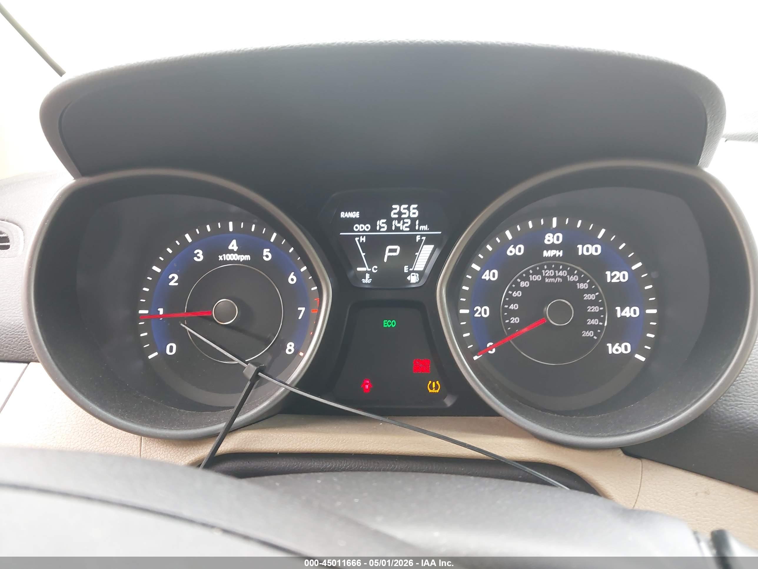 HYUNDAI ELANTRA image 7