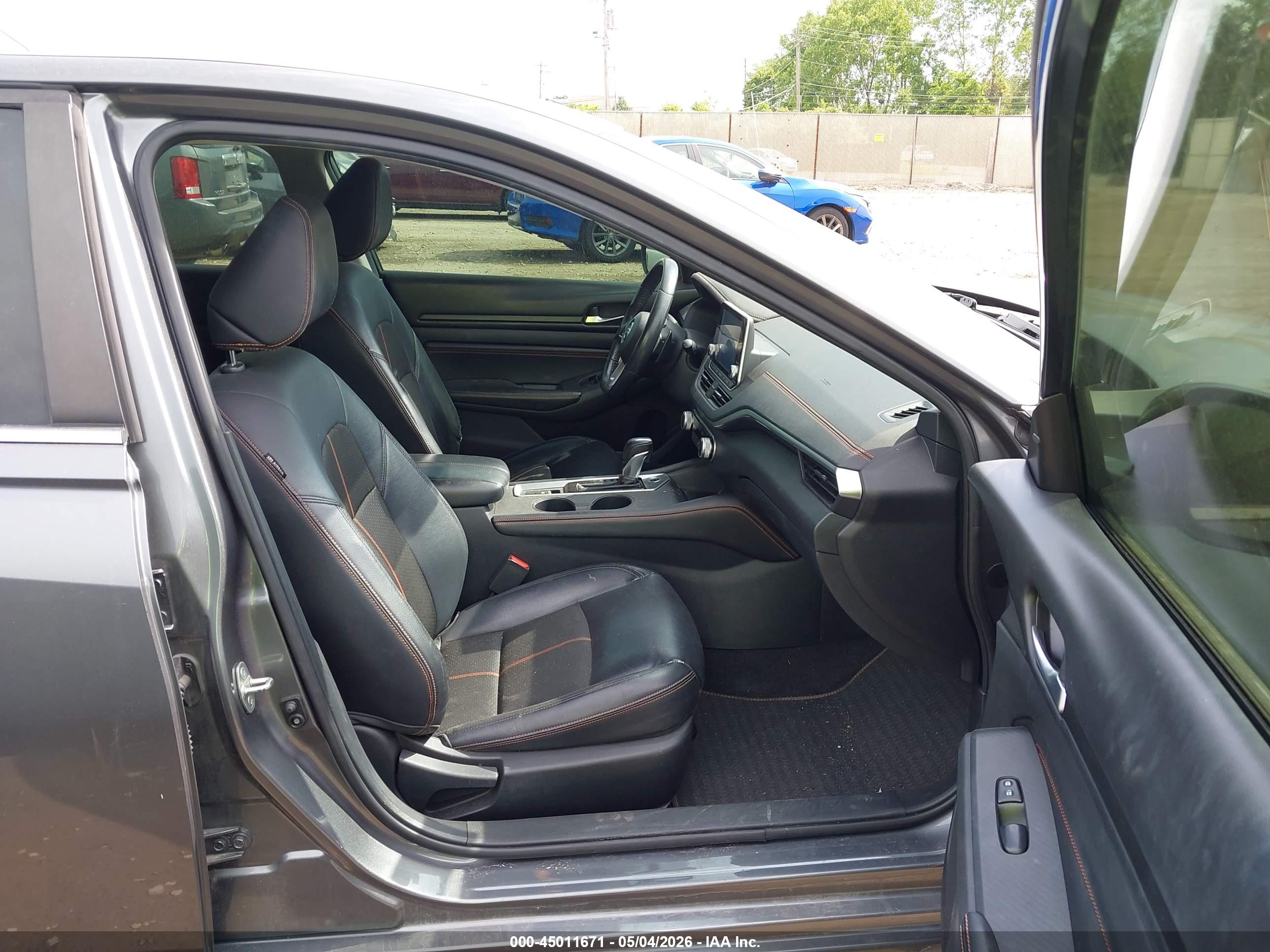 NISSAN ALTIMA image 5