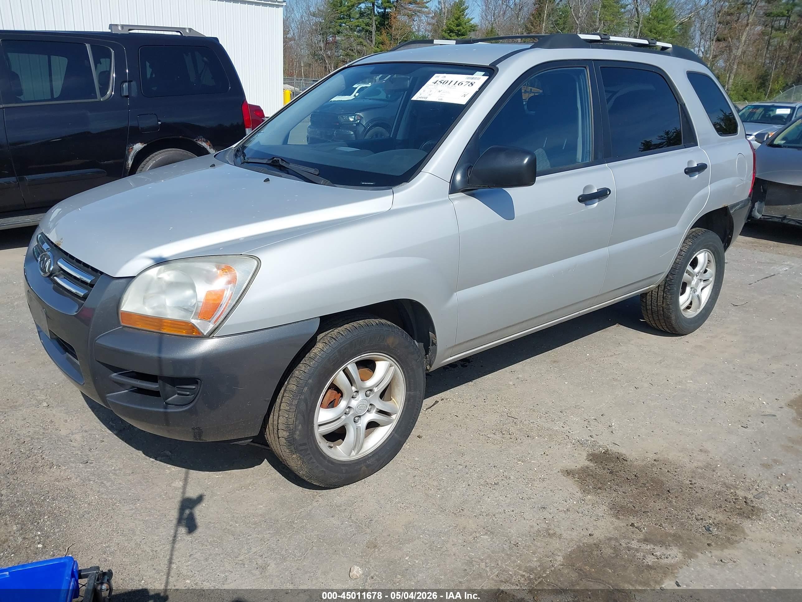 KIA SPORTAGE image 2