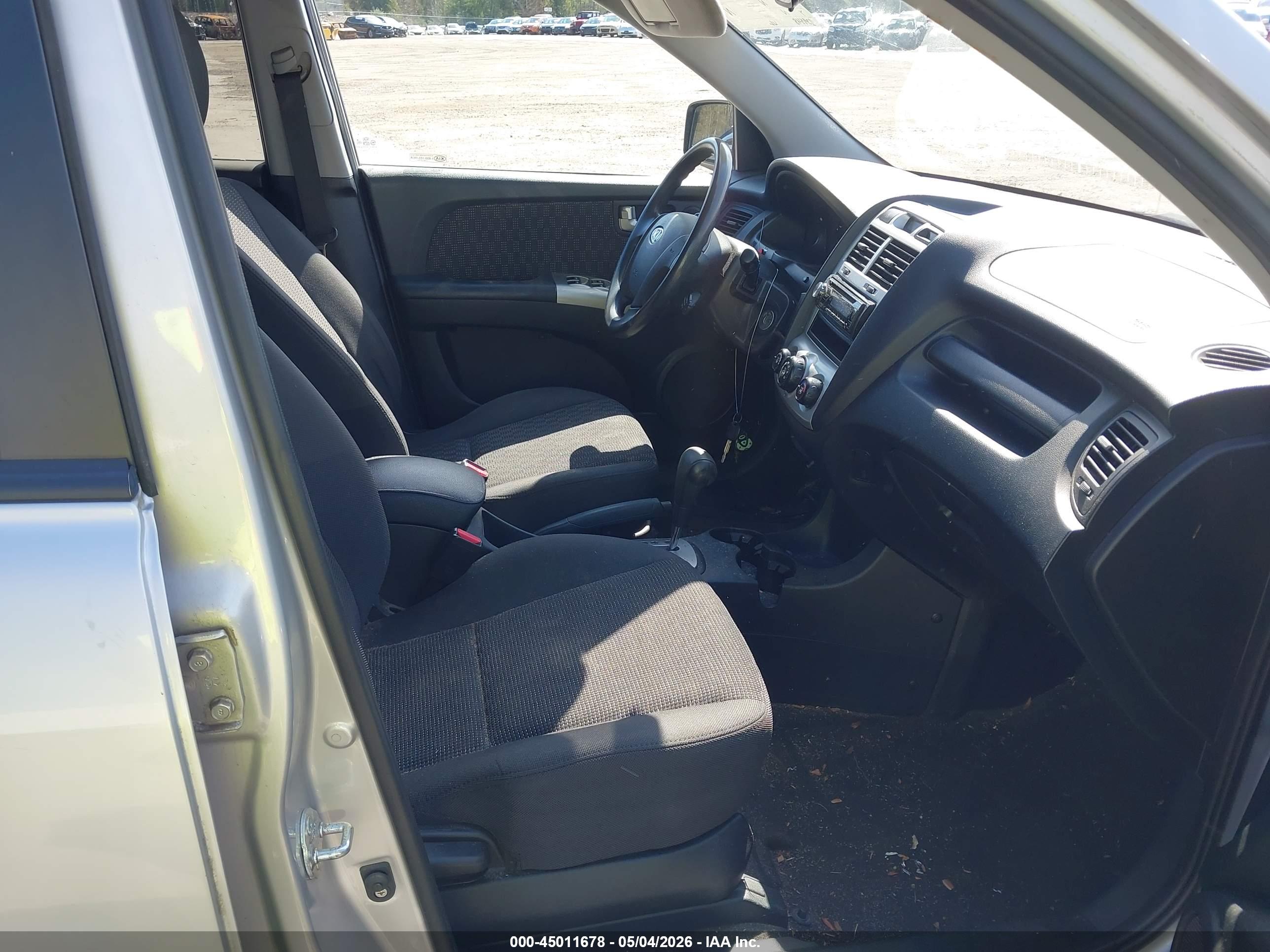 KIA SPORTAGE image 5