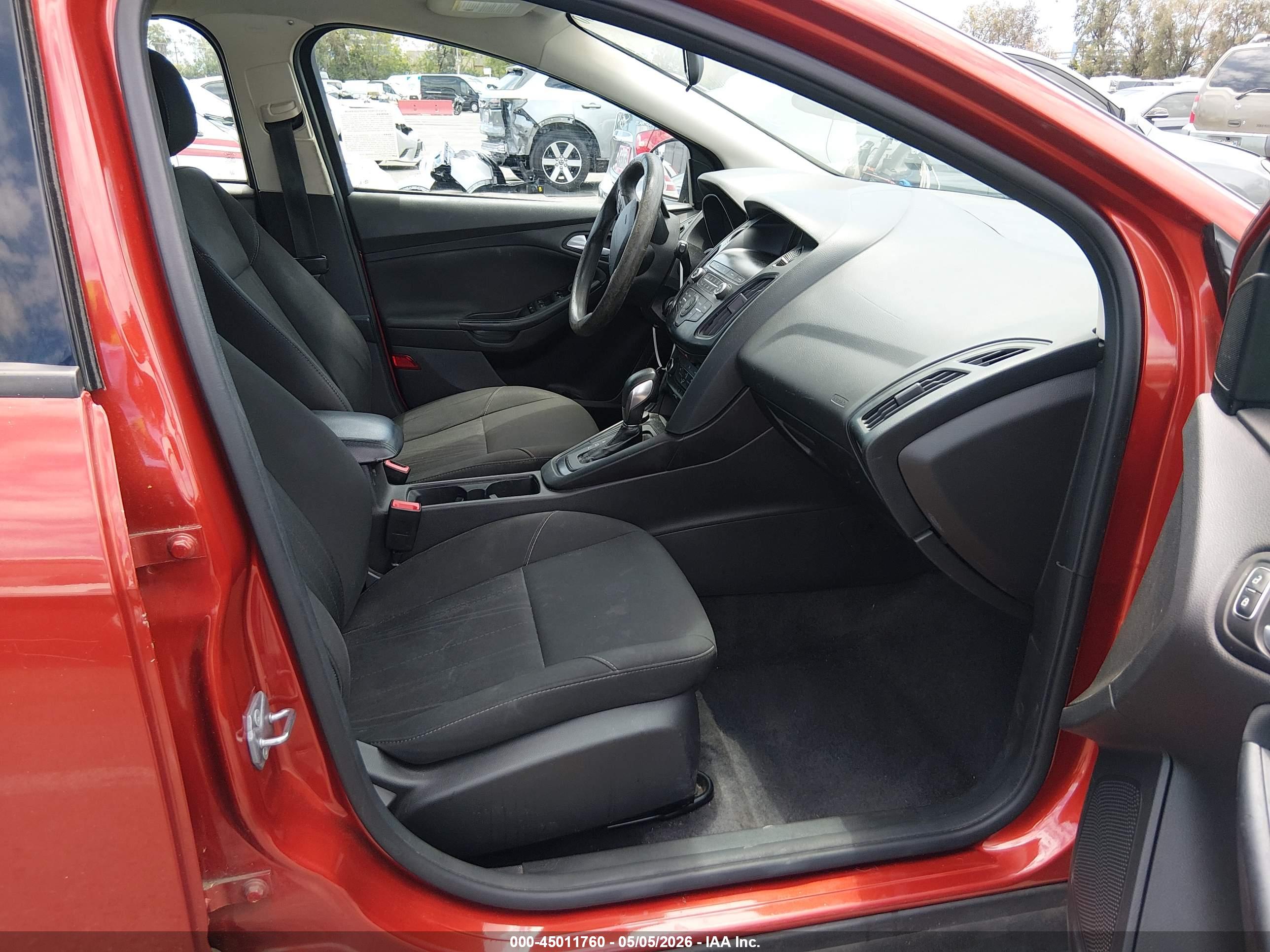 FORD FOCUS image 5
