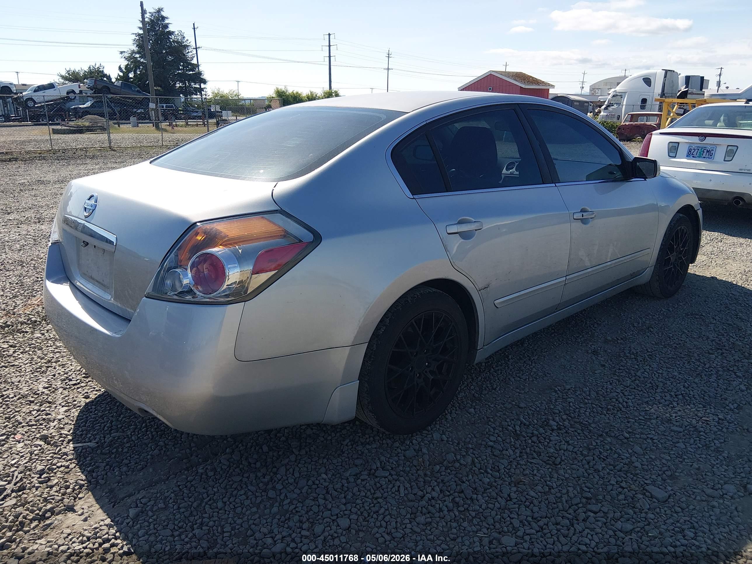 NISSAN ALTIMA image 4