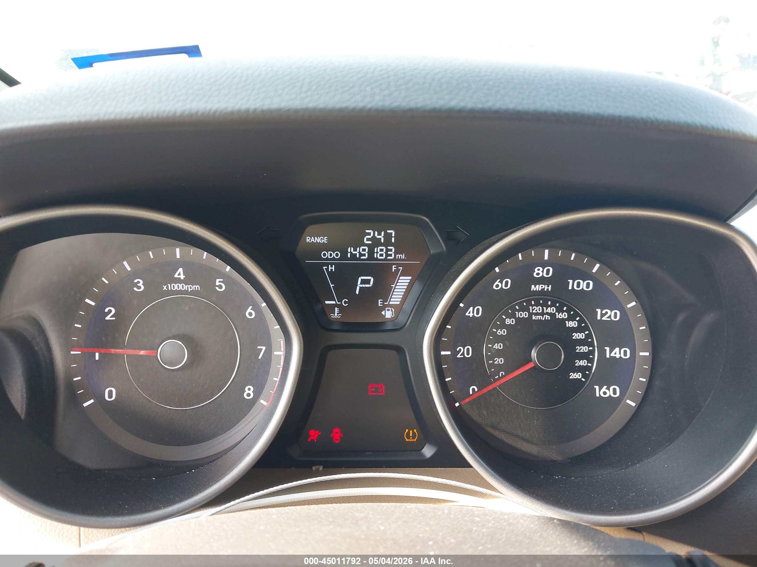 HYUNDAI ELANTRA image 7