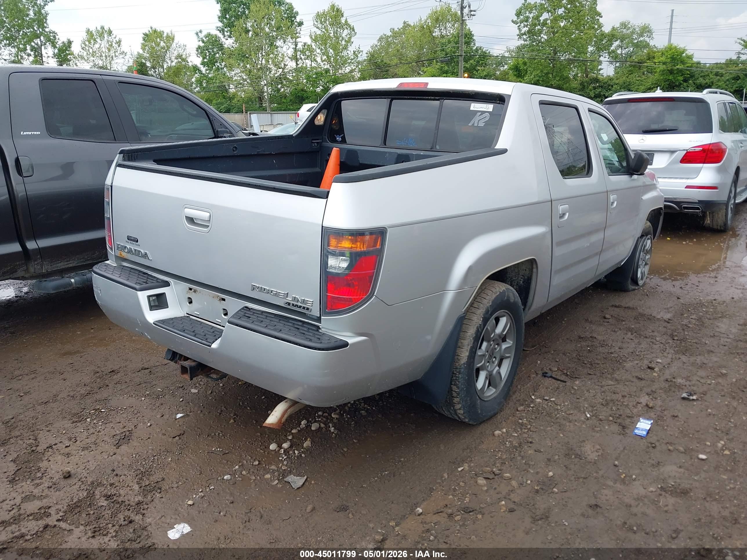 HONDA RIDGELINE image 4