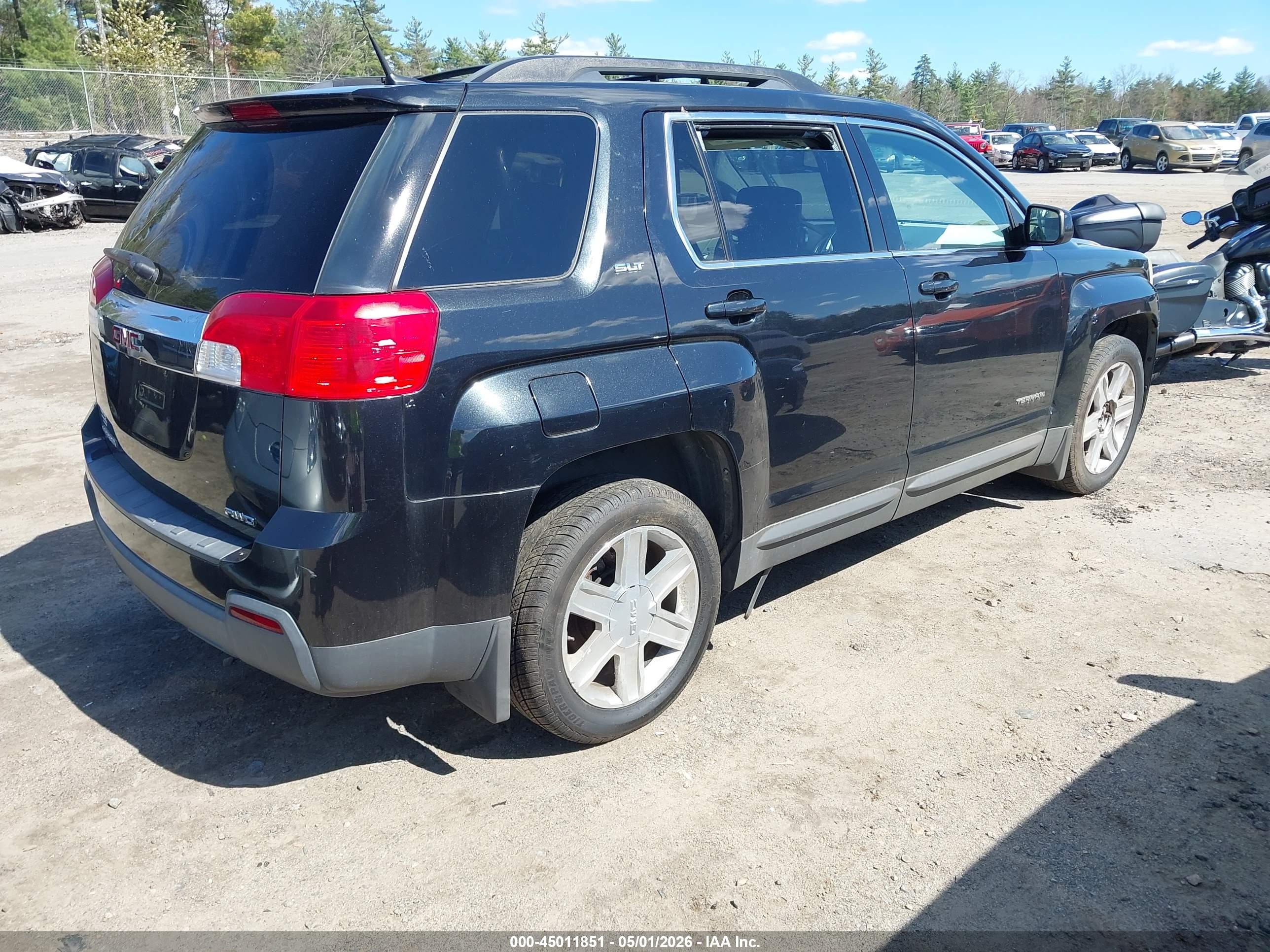 GMC TERRAIN image 4
