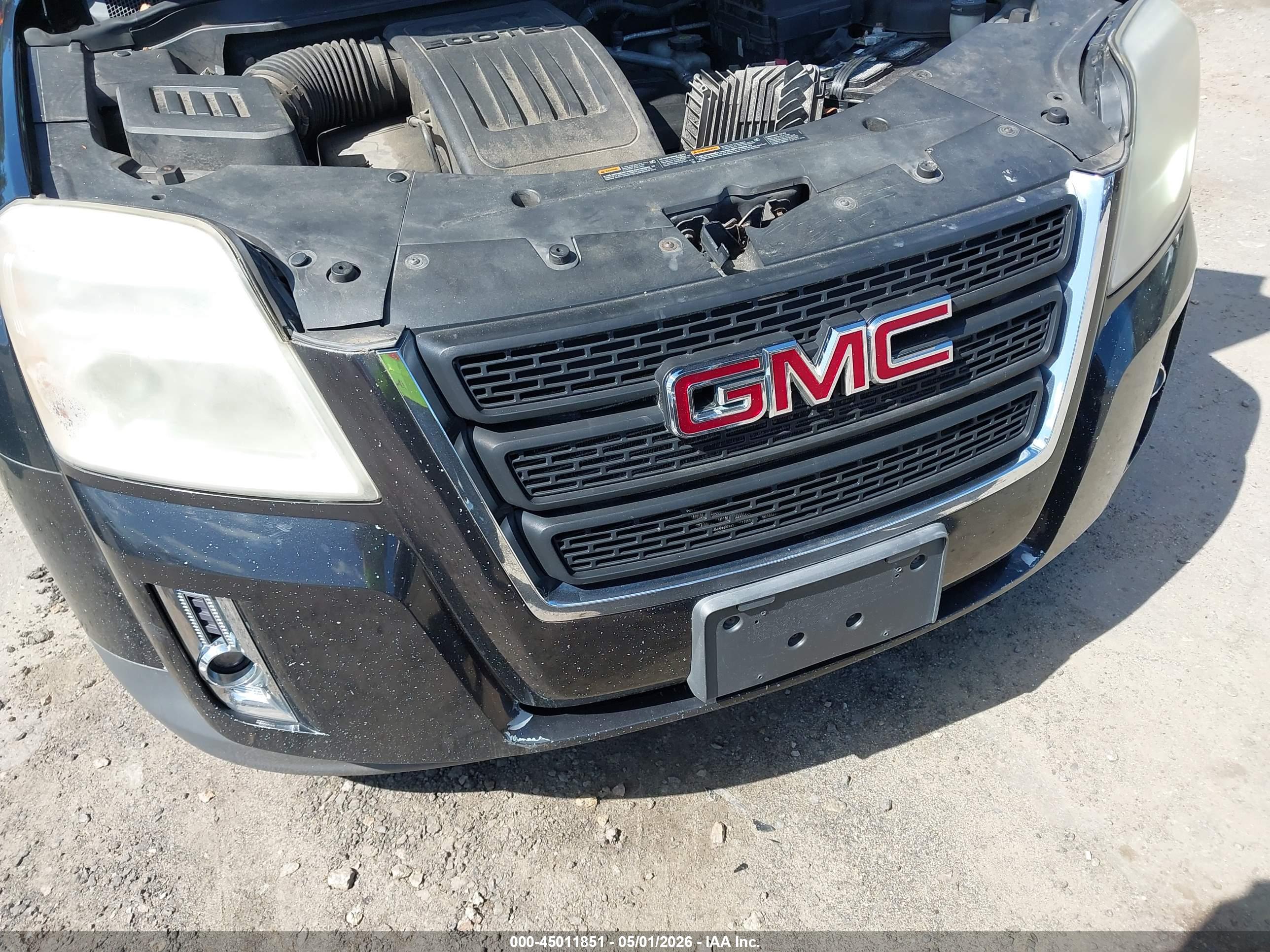 GMC TERRAIN image 6