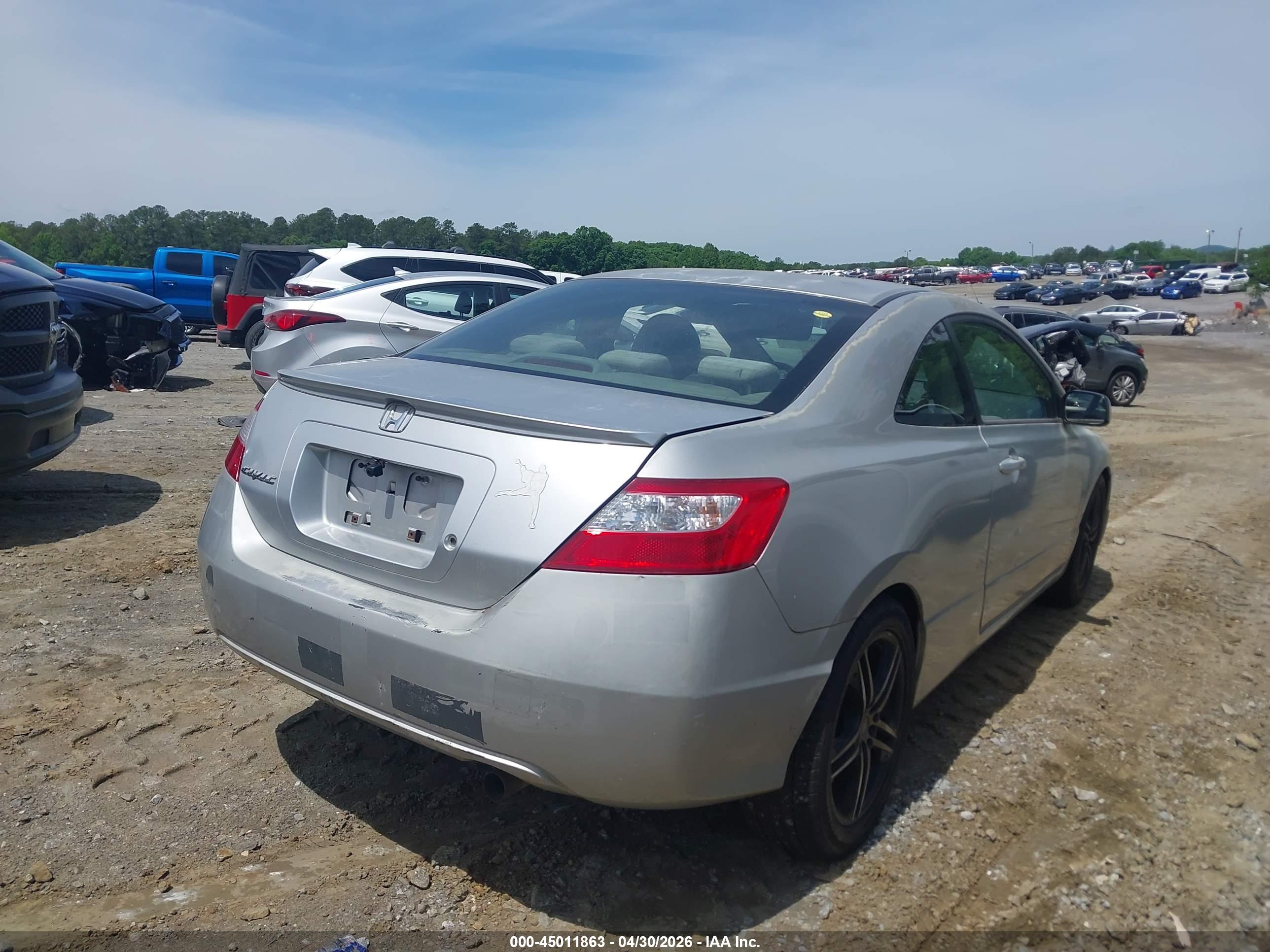 HONDA CIVIC image 4