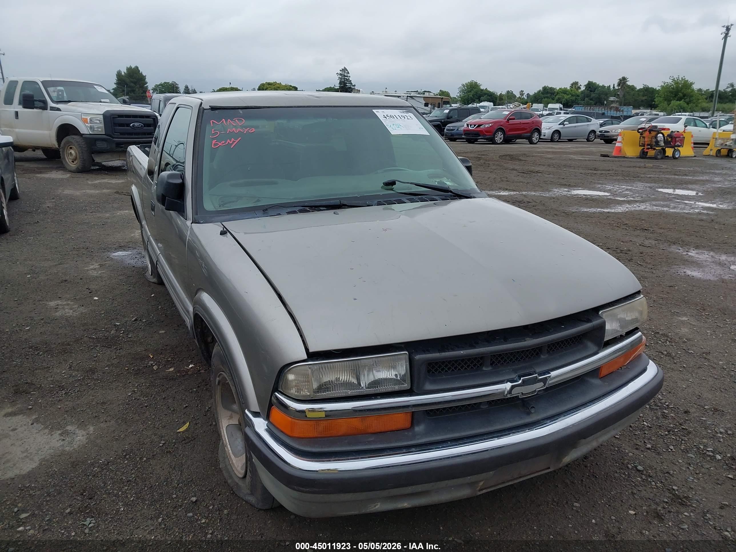 CHEVROLET S-10 image 6