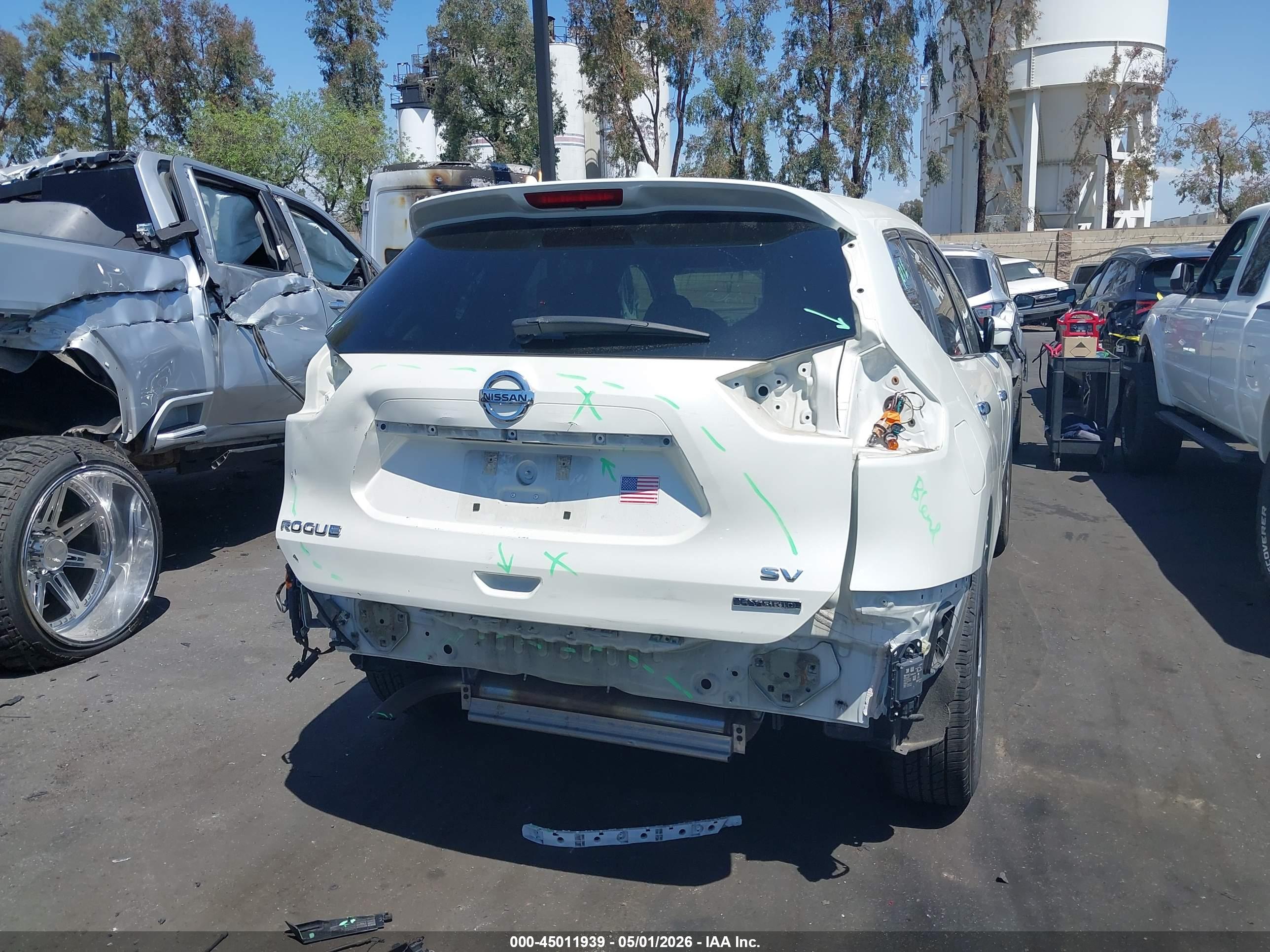 NISSAN ROGUE image 6