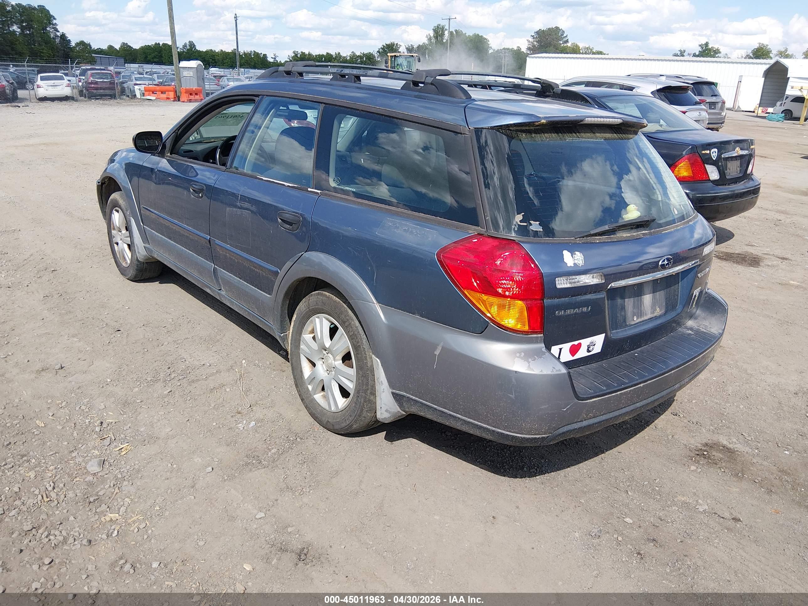SUBARU OUTBACK image 3