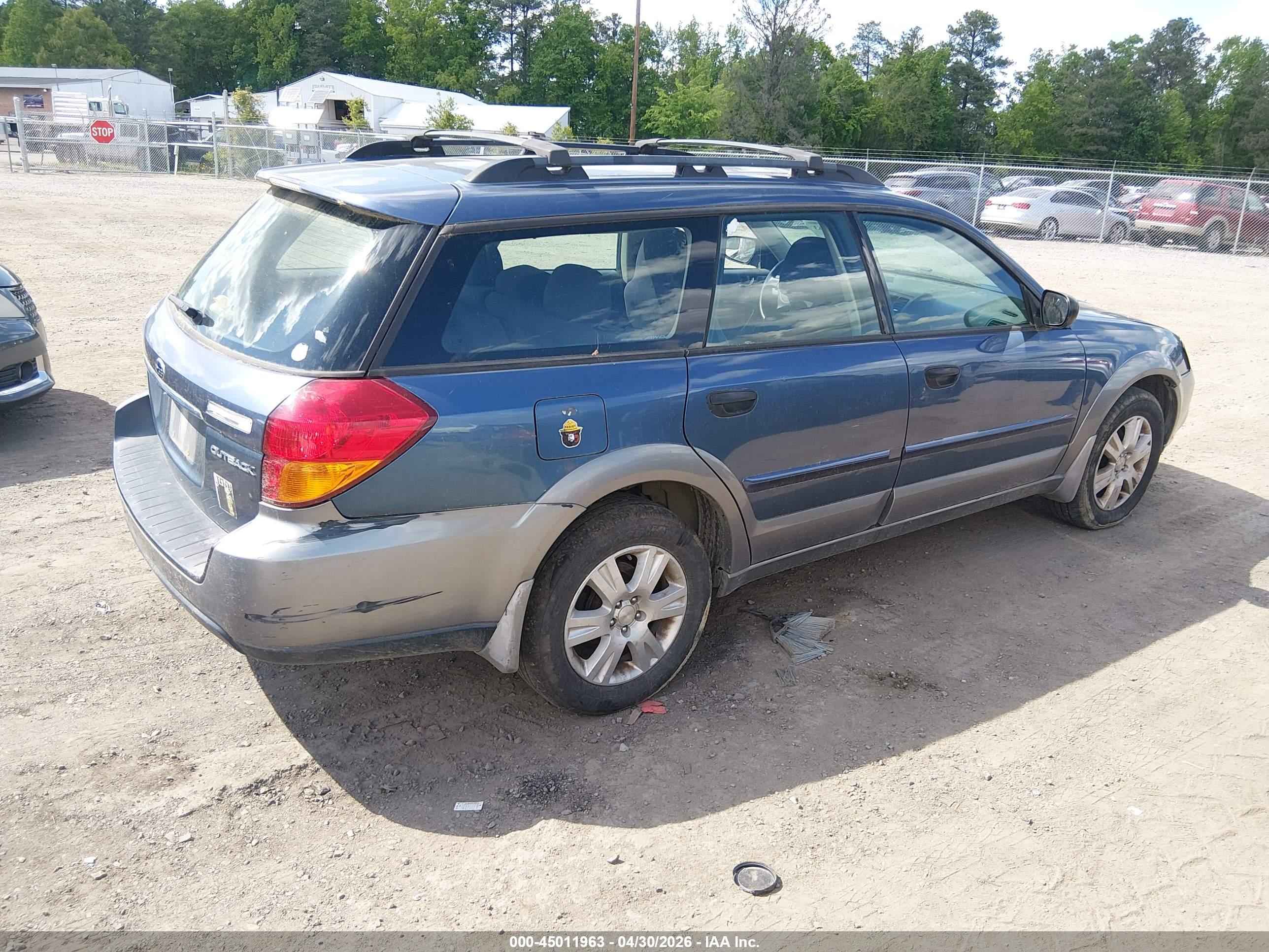 SUBARU OUTBACK image 4