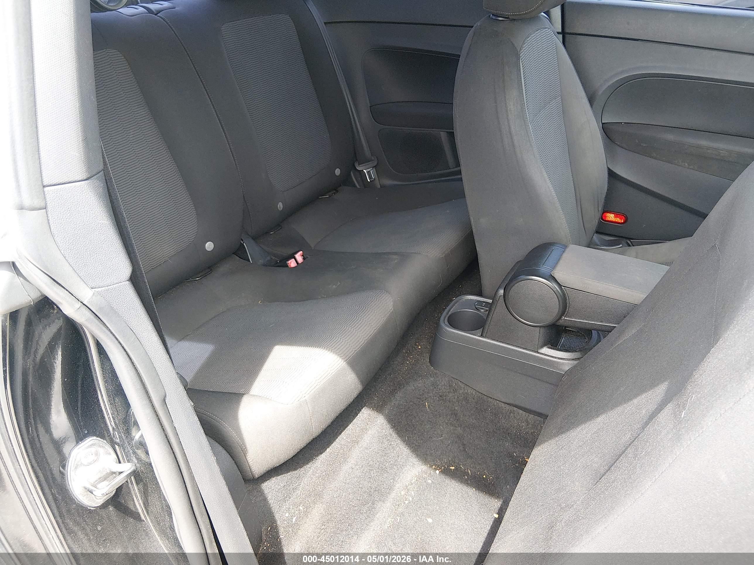VOLKSWAGEN BEETLE image 8