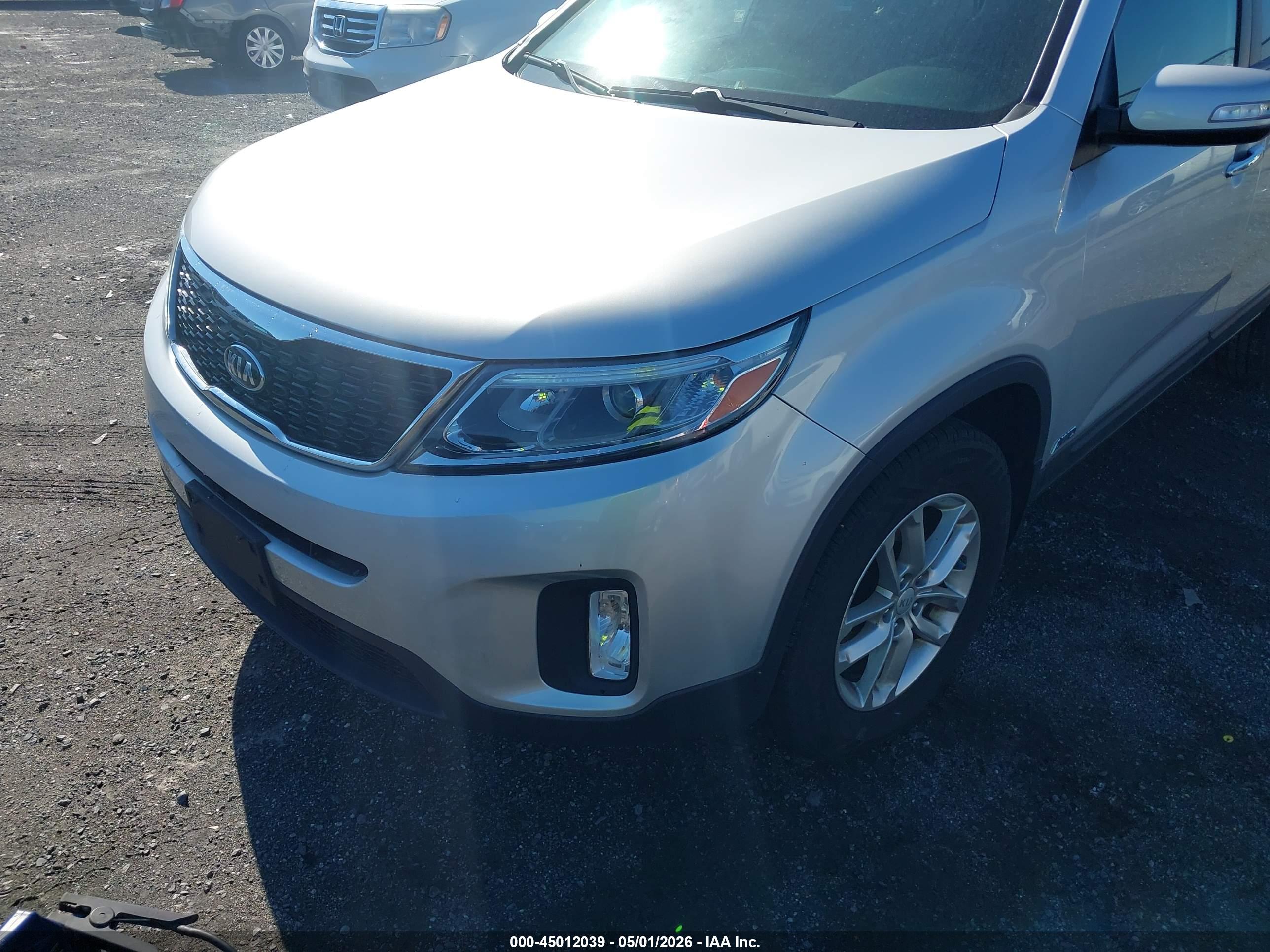 KIA SORENTO image 6