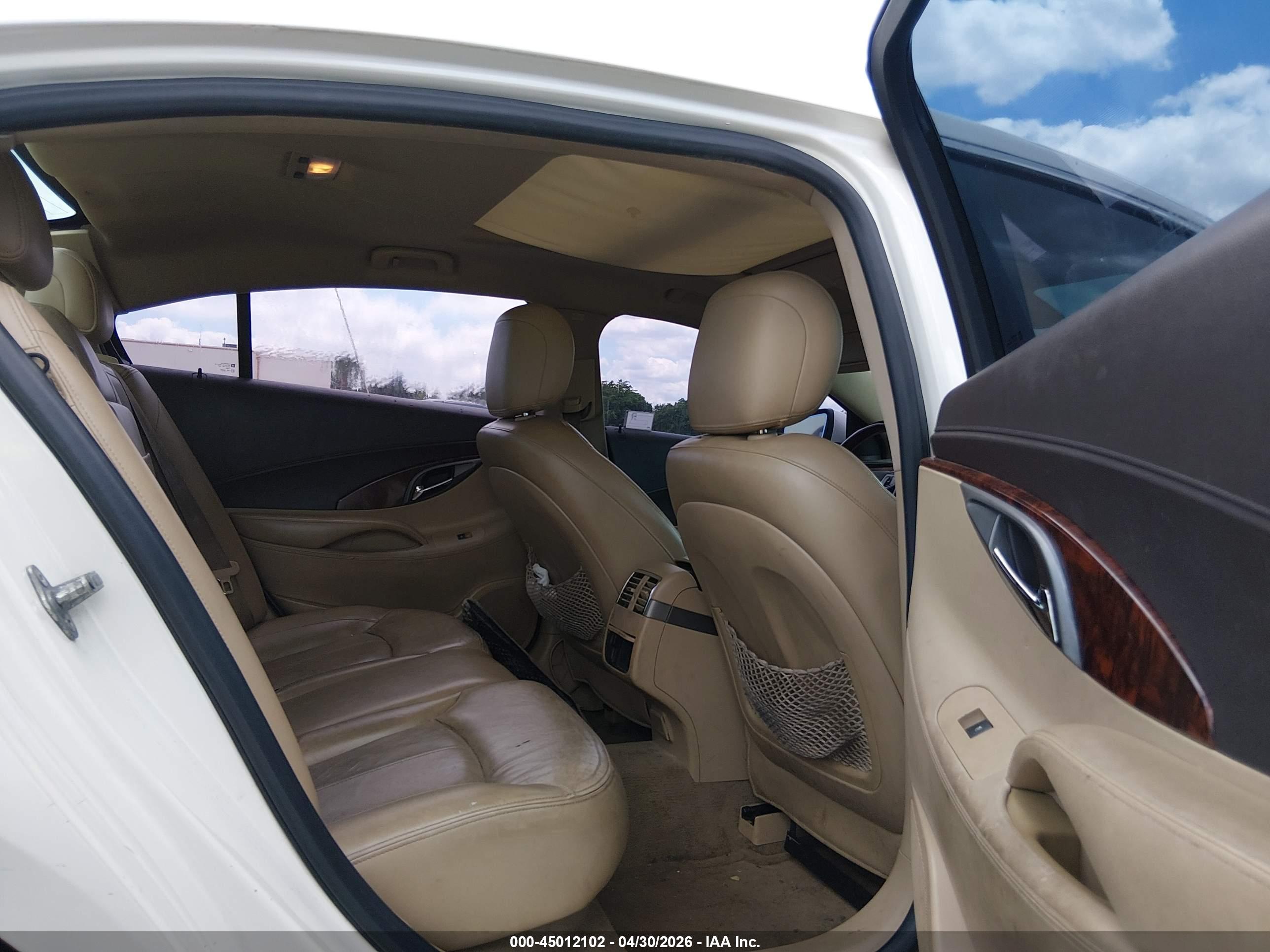 BUICK LACROSSE image 8