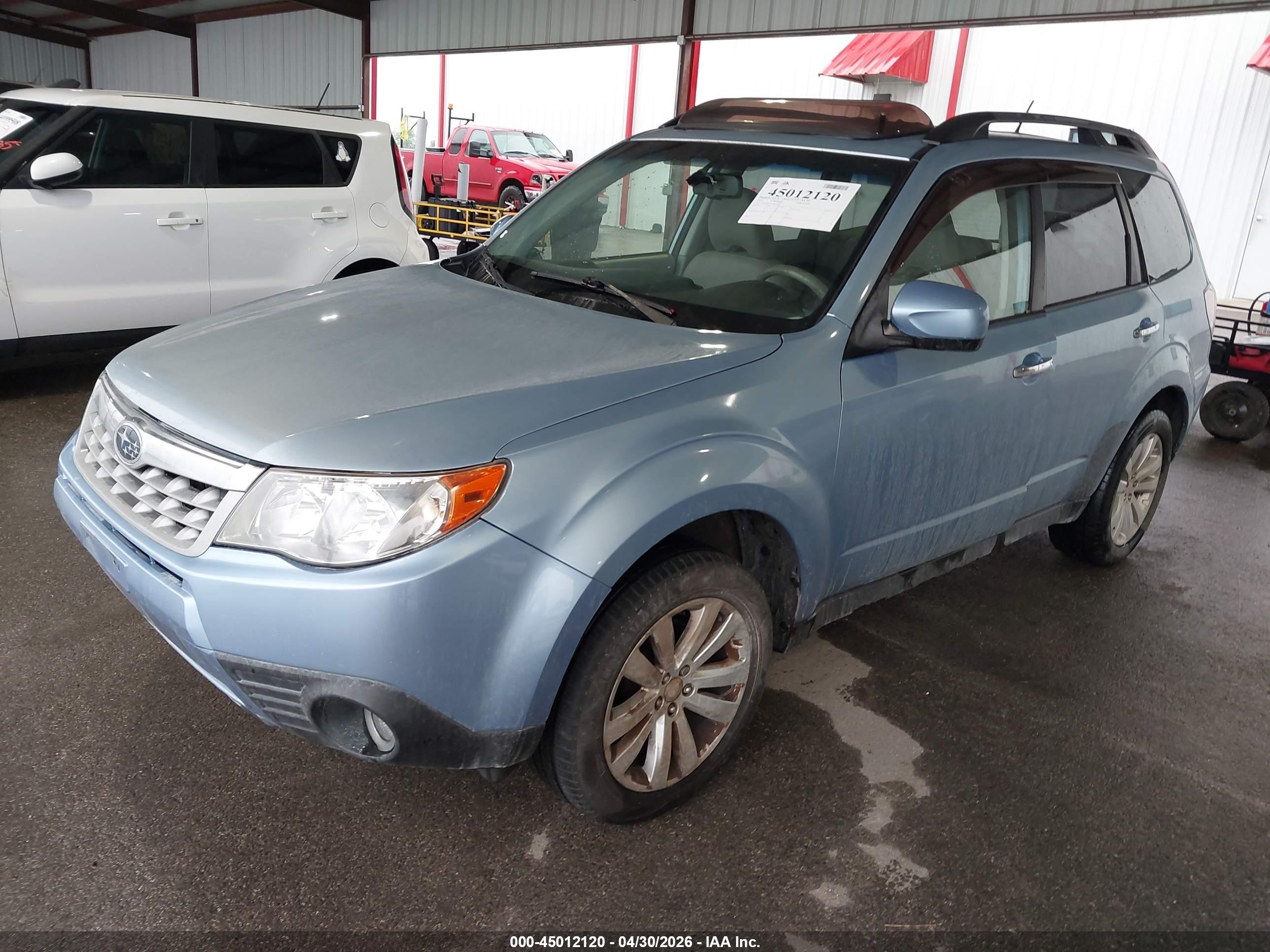 SUBARU FORESTER image 2