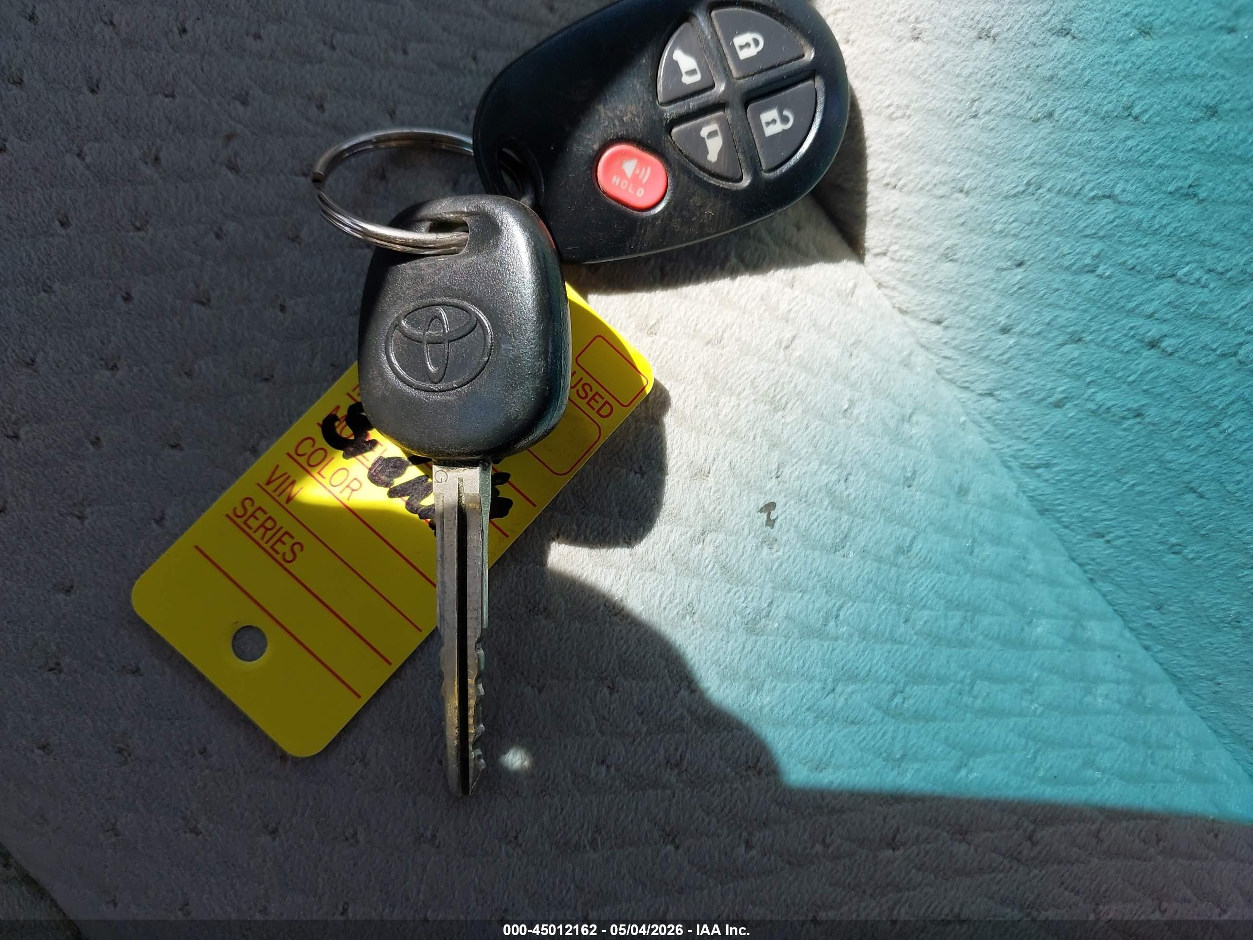 TOYOTA SIENNA image 11