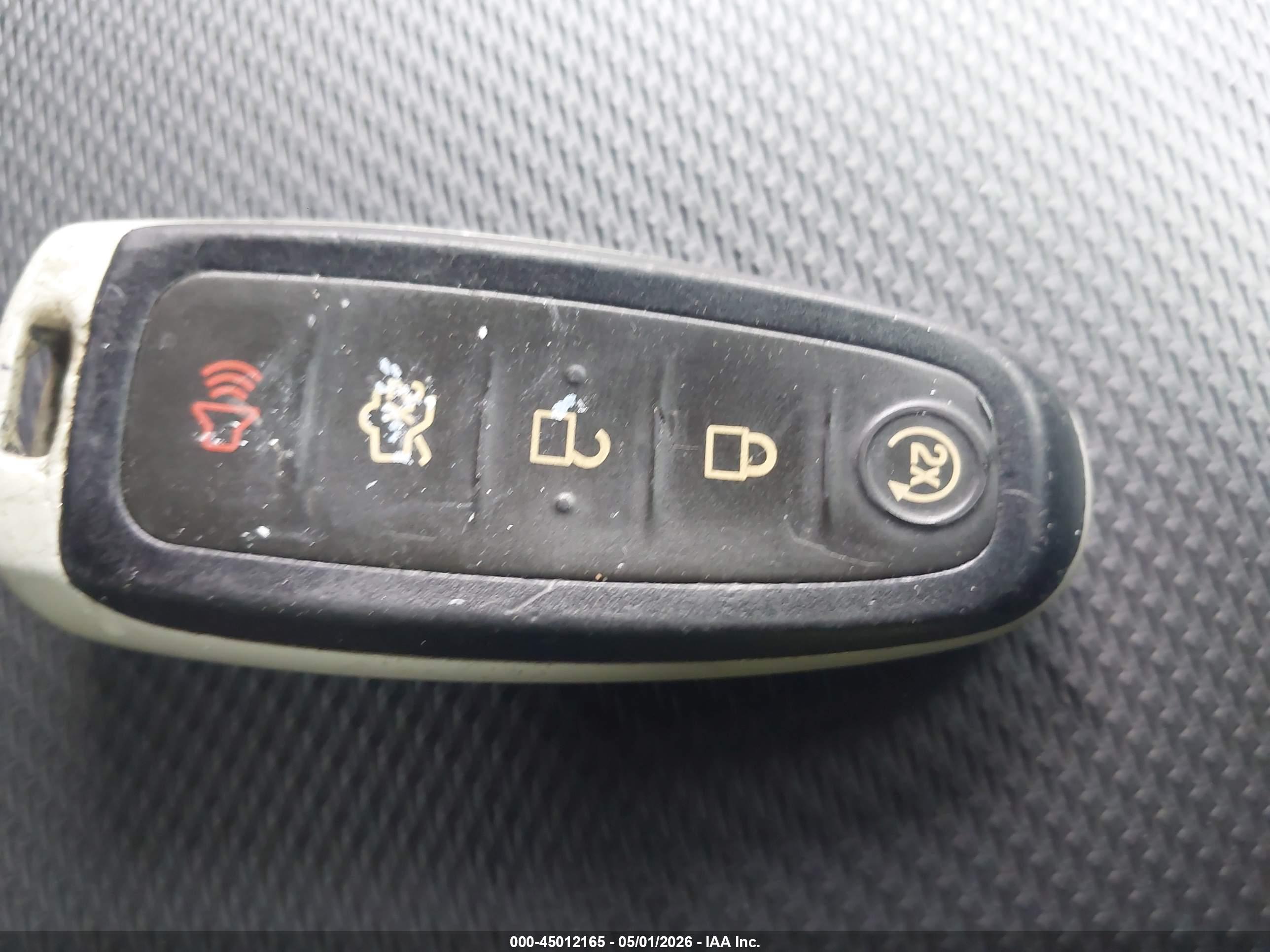 LINCOLN MKS image 11