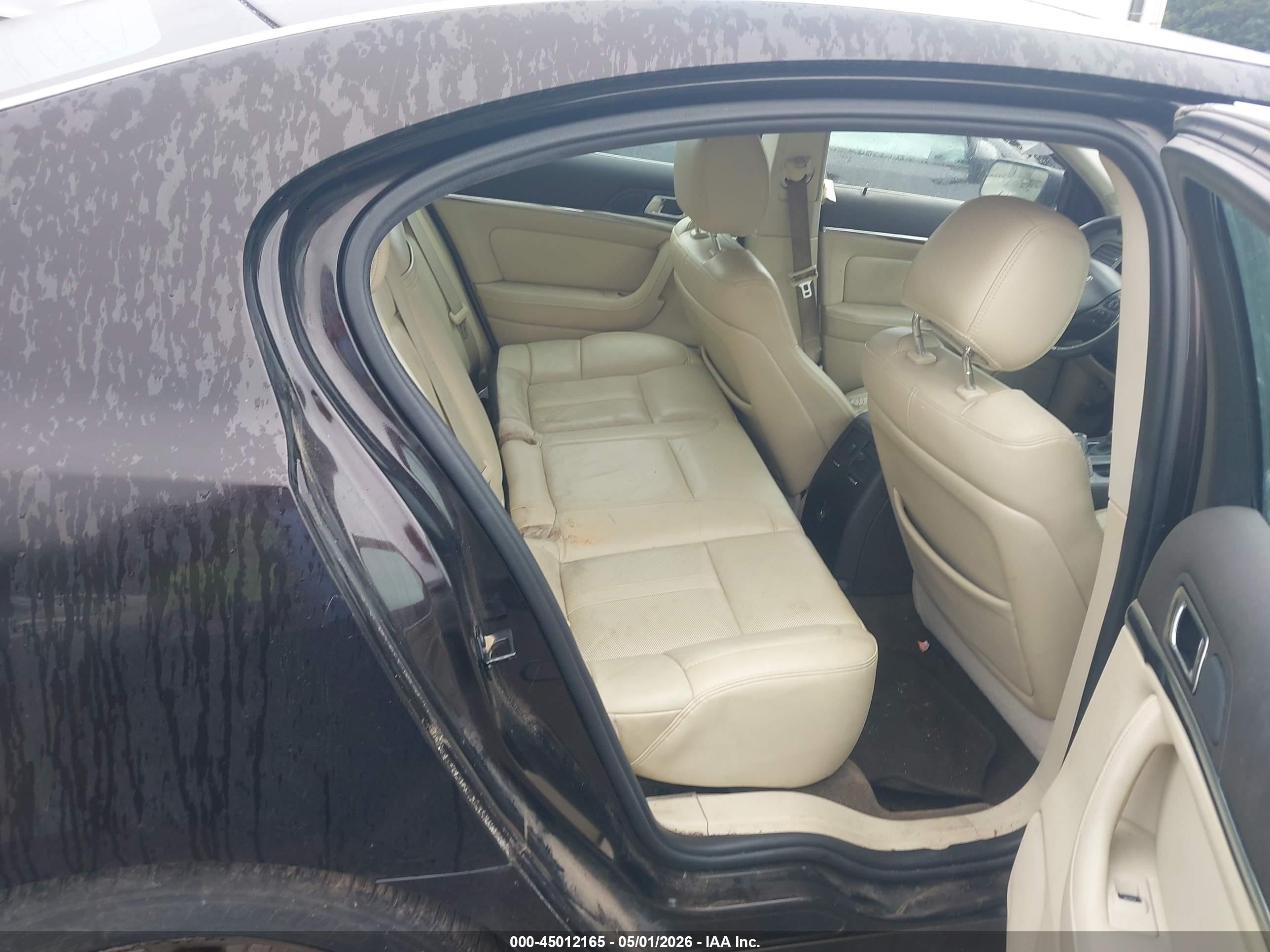LINCOLN MKS image 8