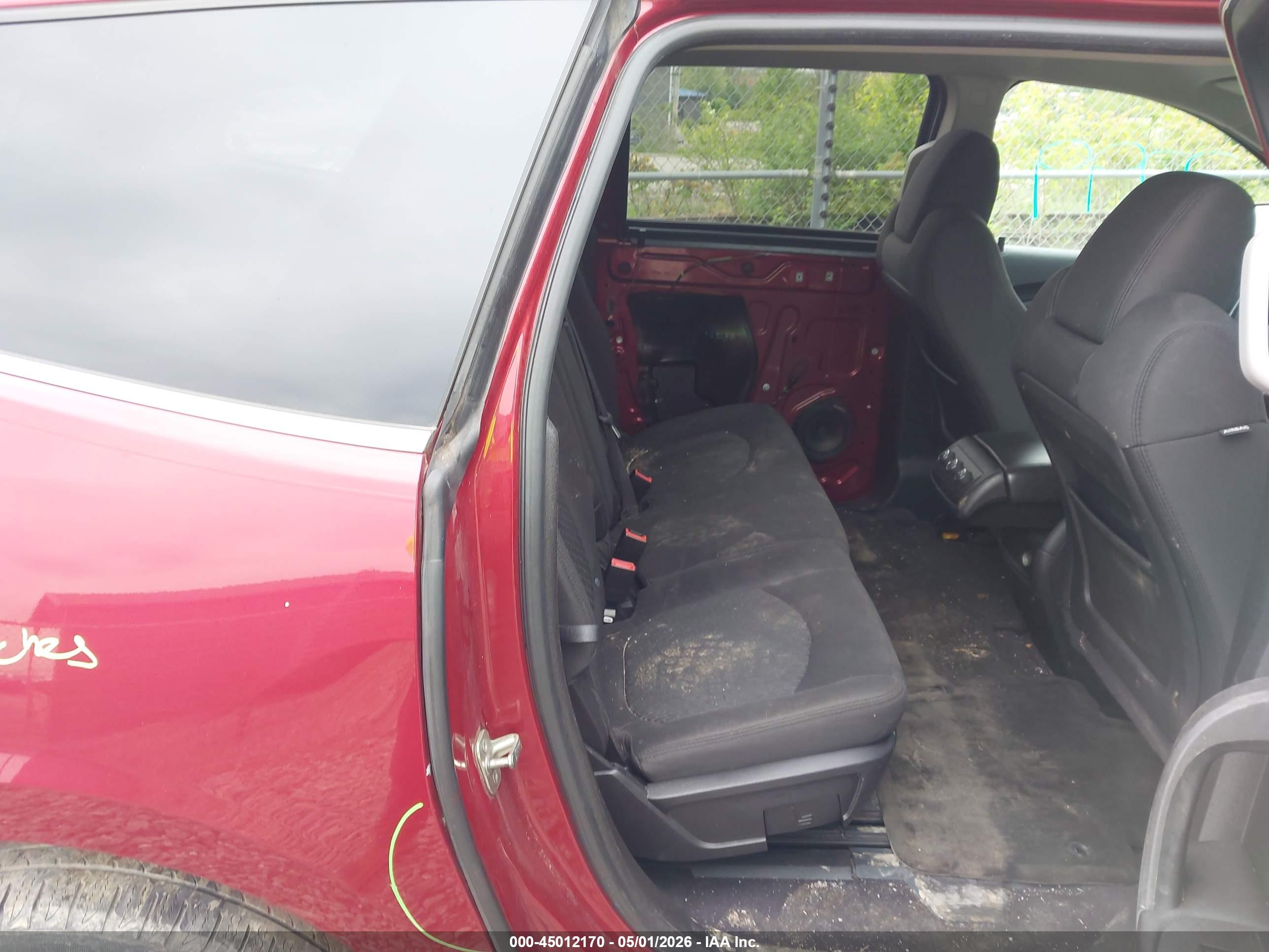 CHEVROLET TRAVERSE image 8
