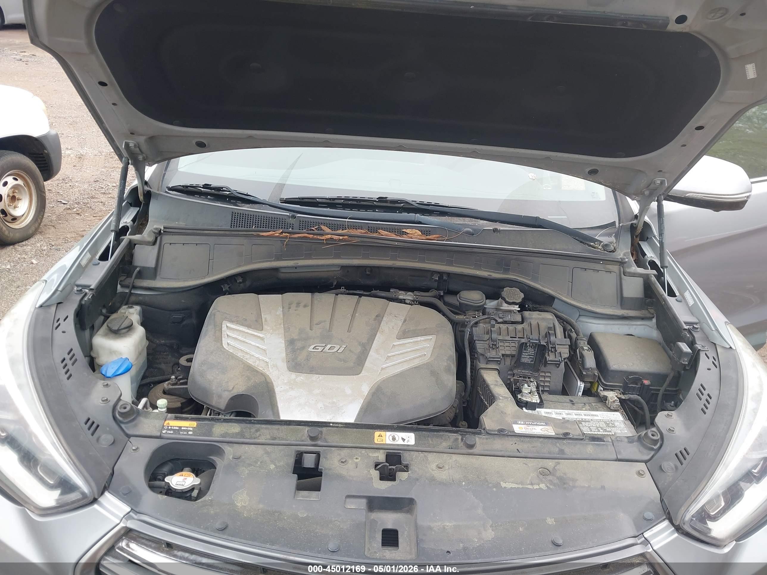 HYUNDAI SANTA image 10