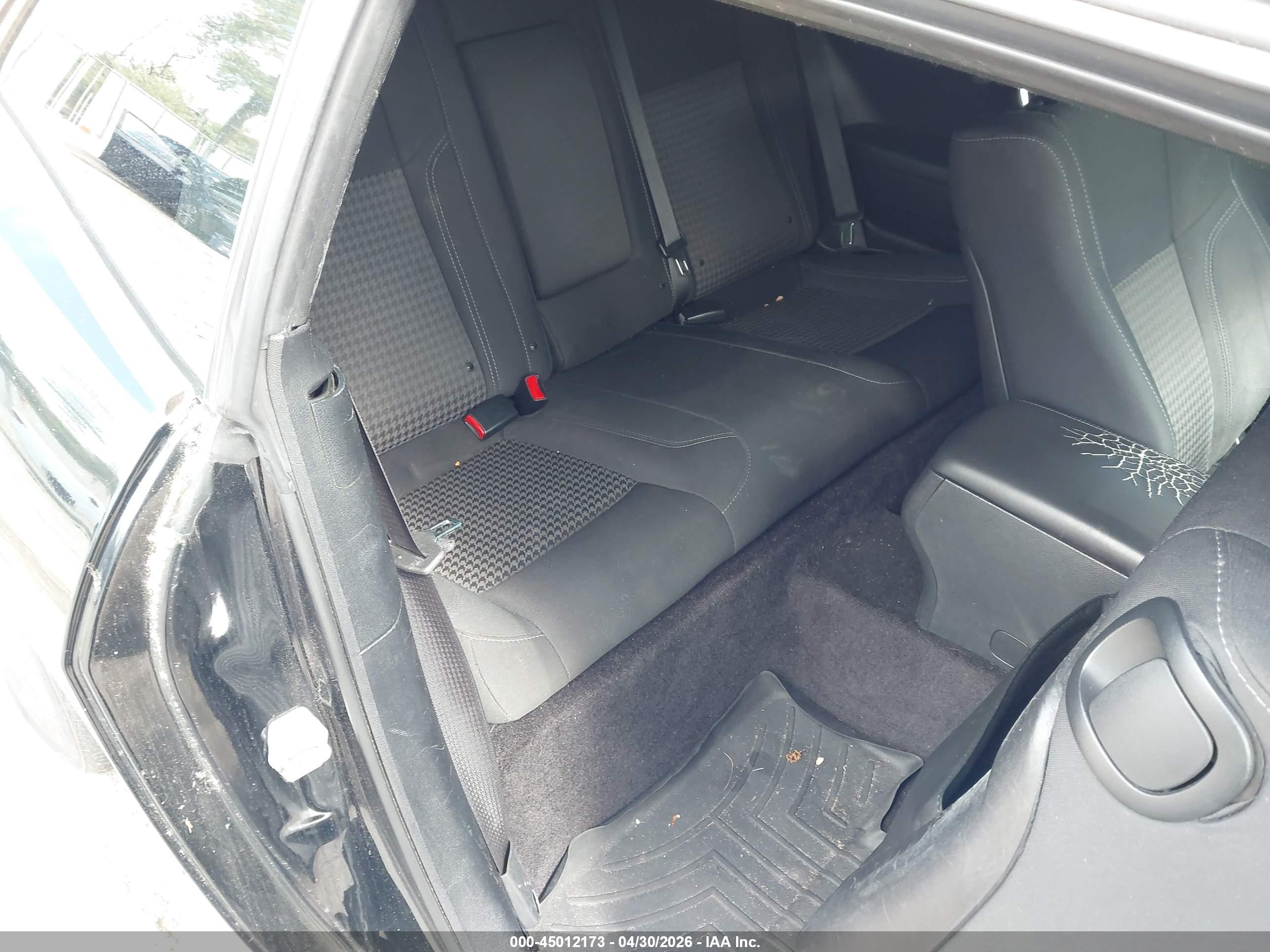 DODGE CHALLENGER image 8