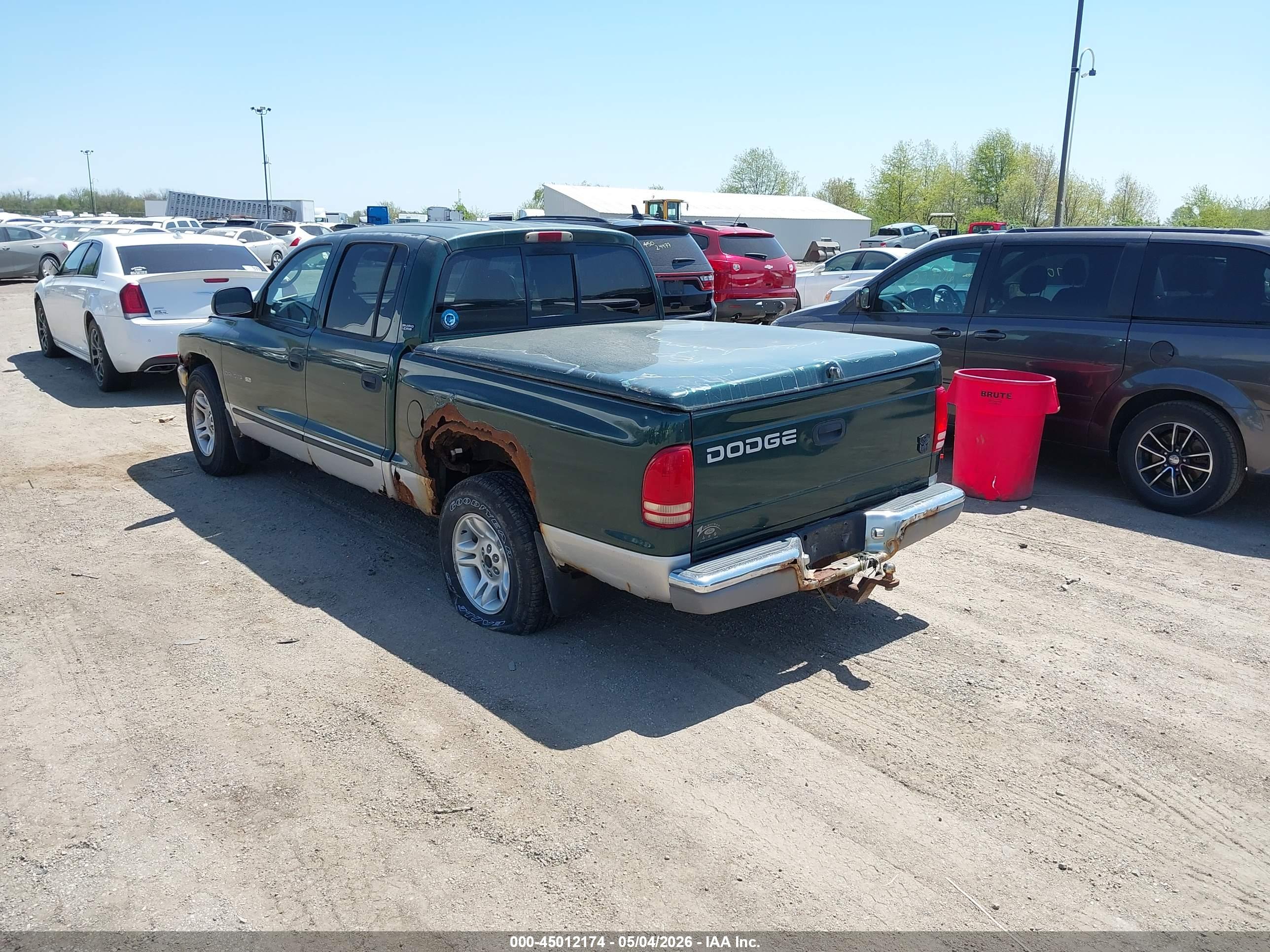DODGE DAKOTA image 3