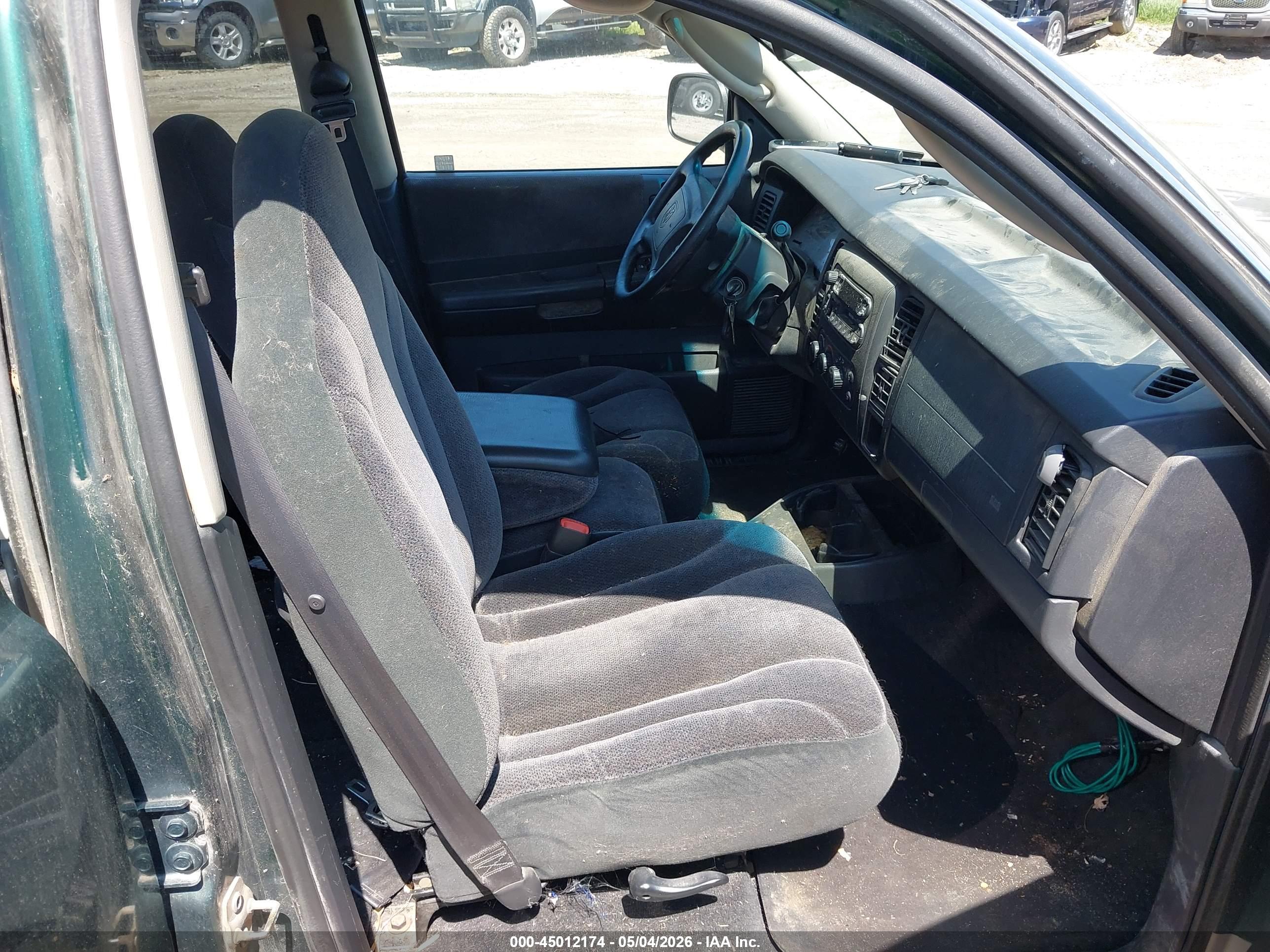 DODGE DAKOTA image 5