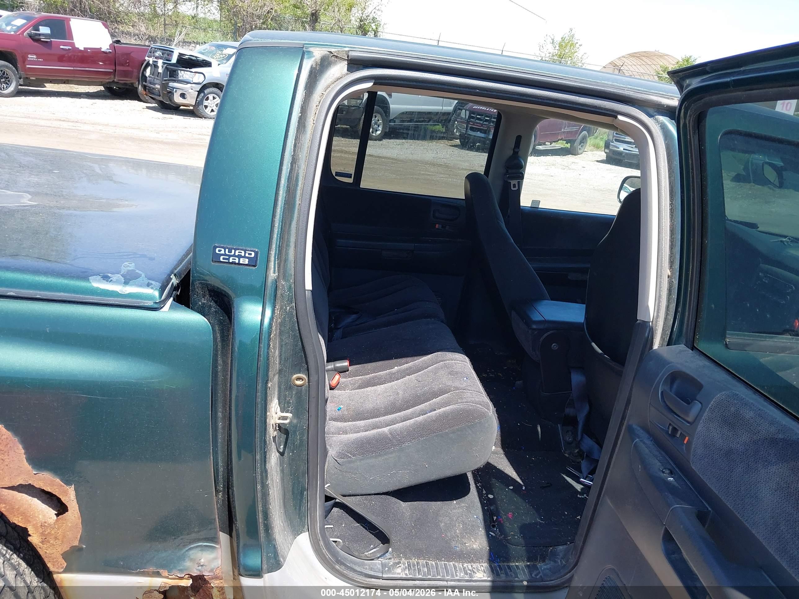 DODGE DAKOTA image 8