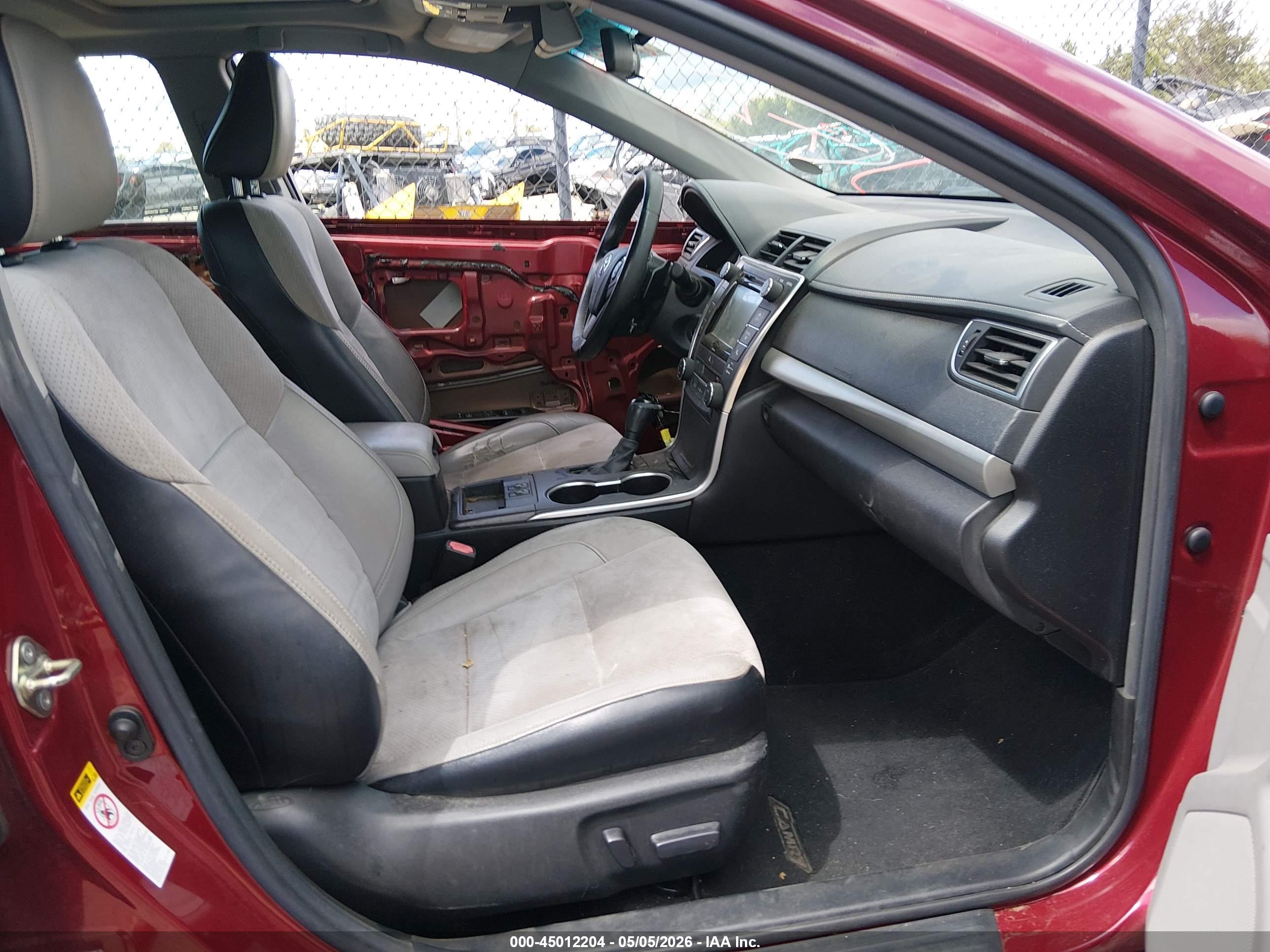 TOYOTA CAMRY image 5