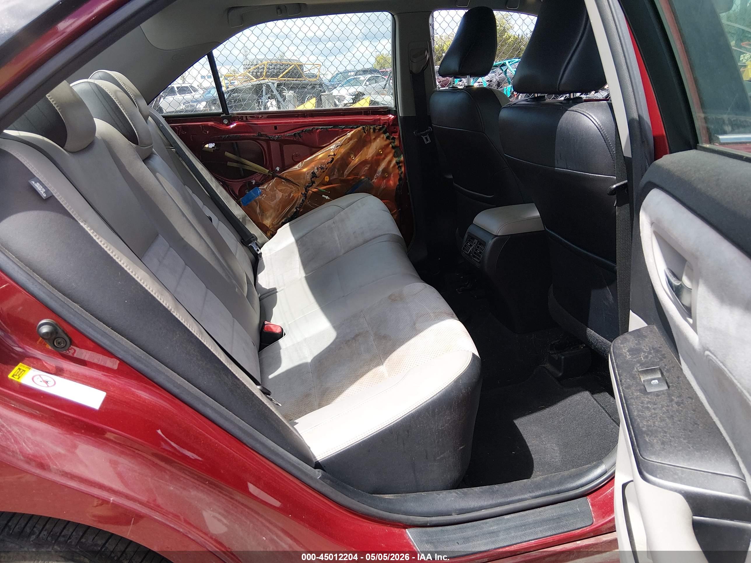 TOYOTA CAMRY image 8