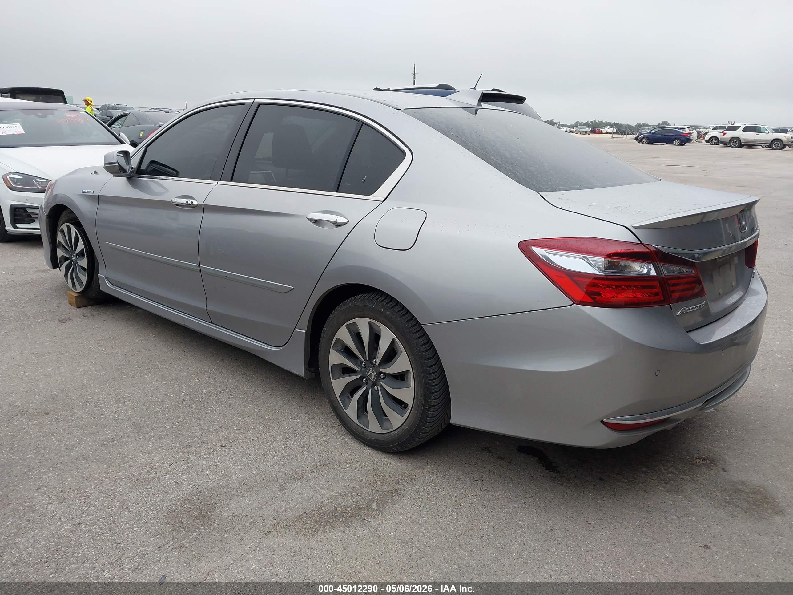 HONDA ACCORD image 3