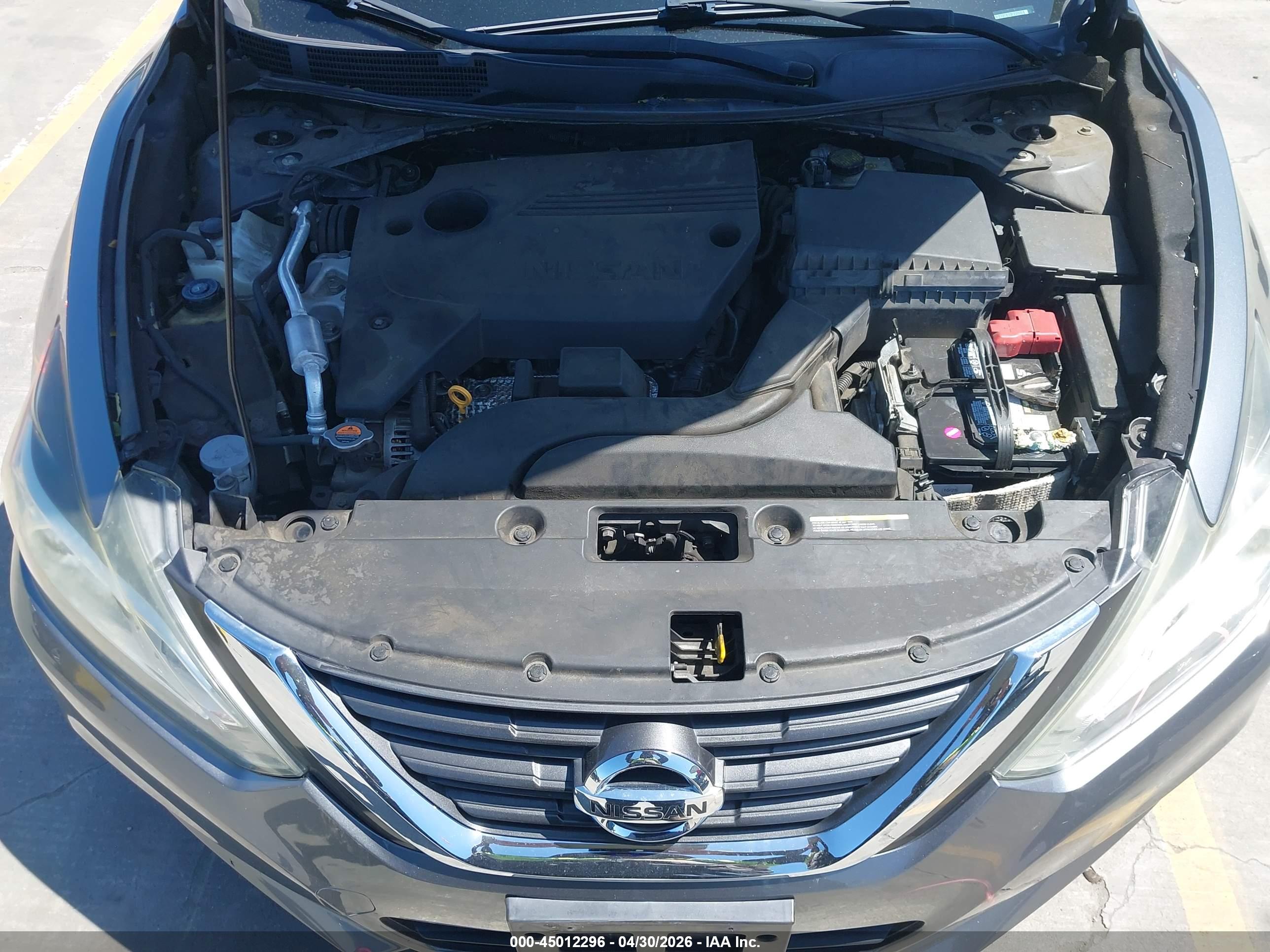 NISSAN ALTIMA image 10