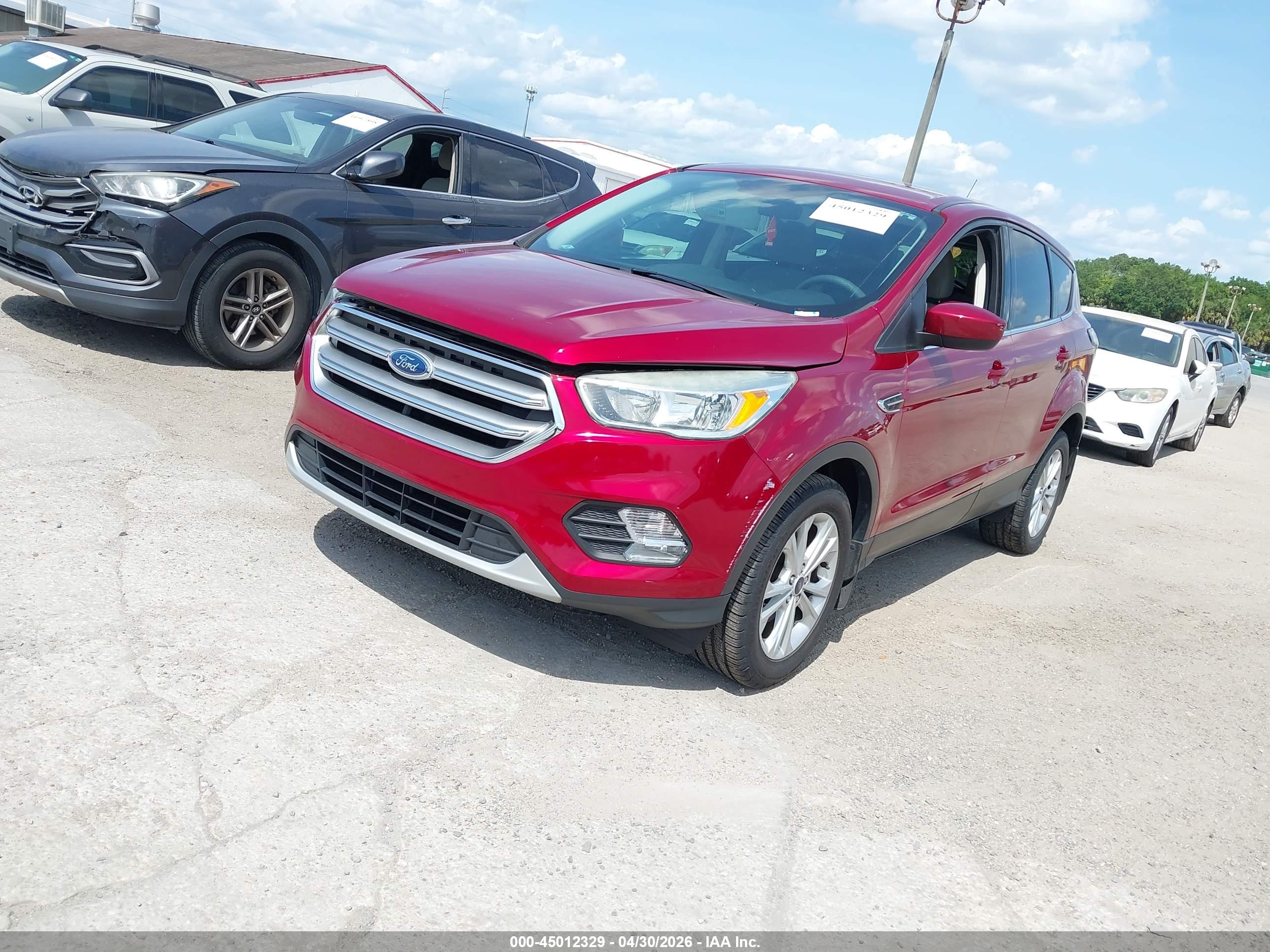 FORD ESCAPE image 2