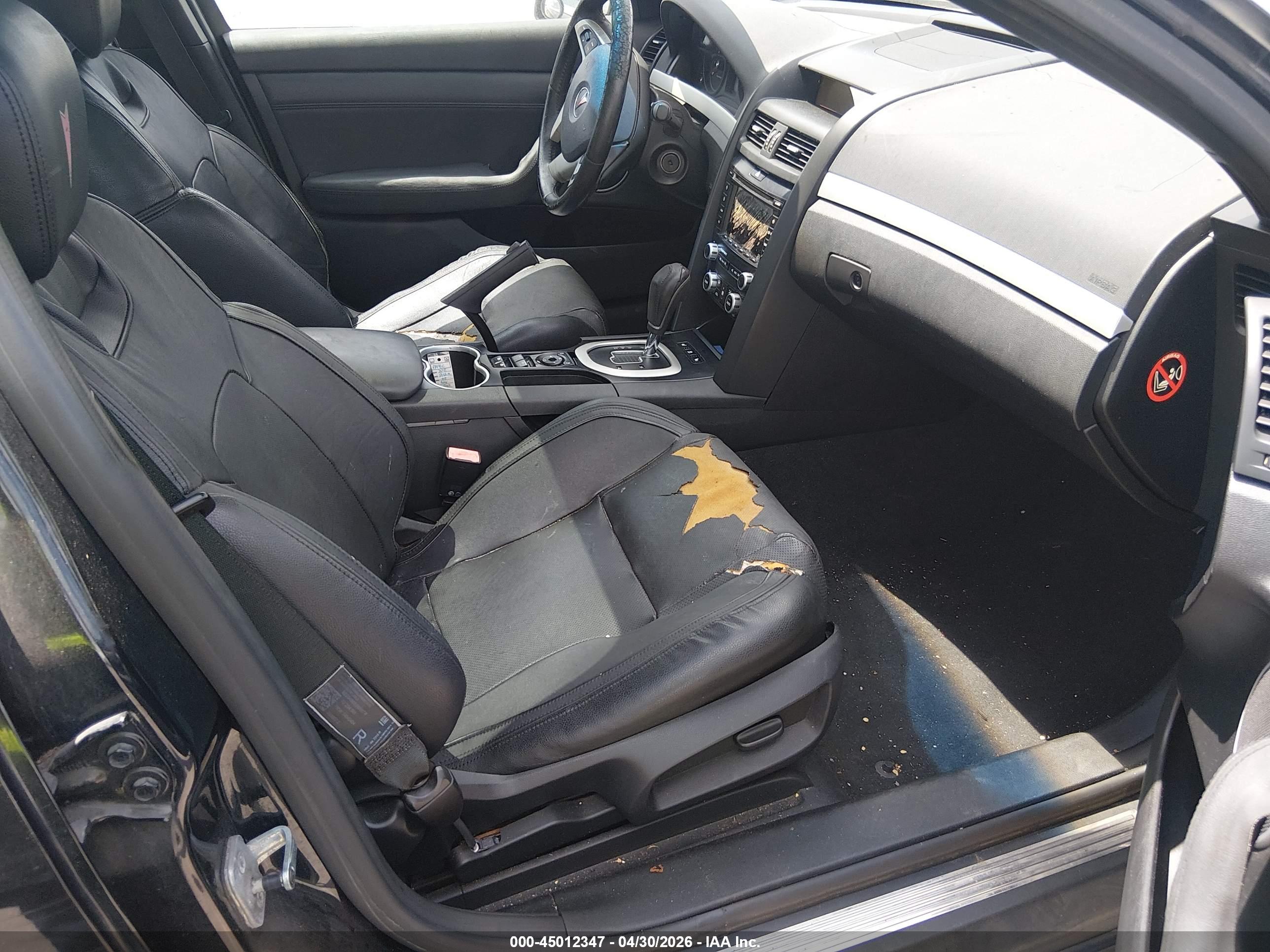 PONTIAC G8 image 5
