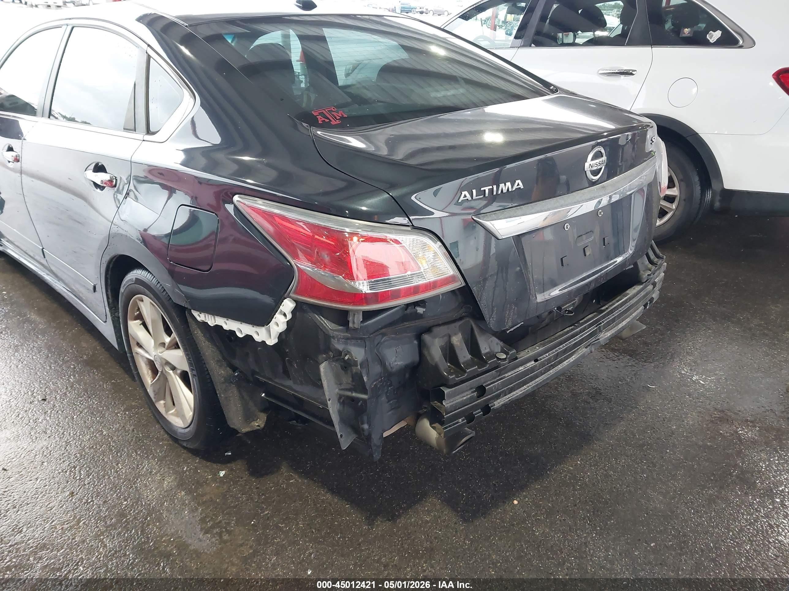 NISSAN ALTIMA image 6