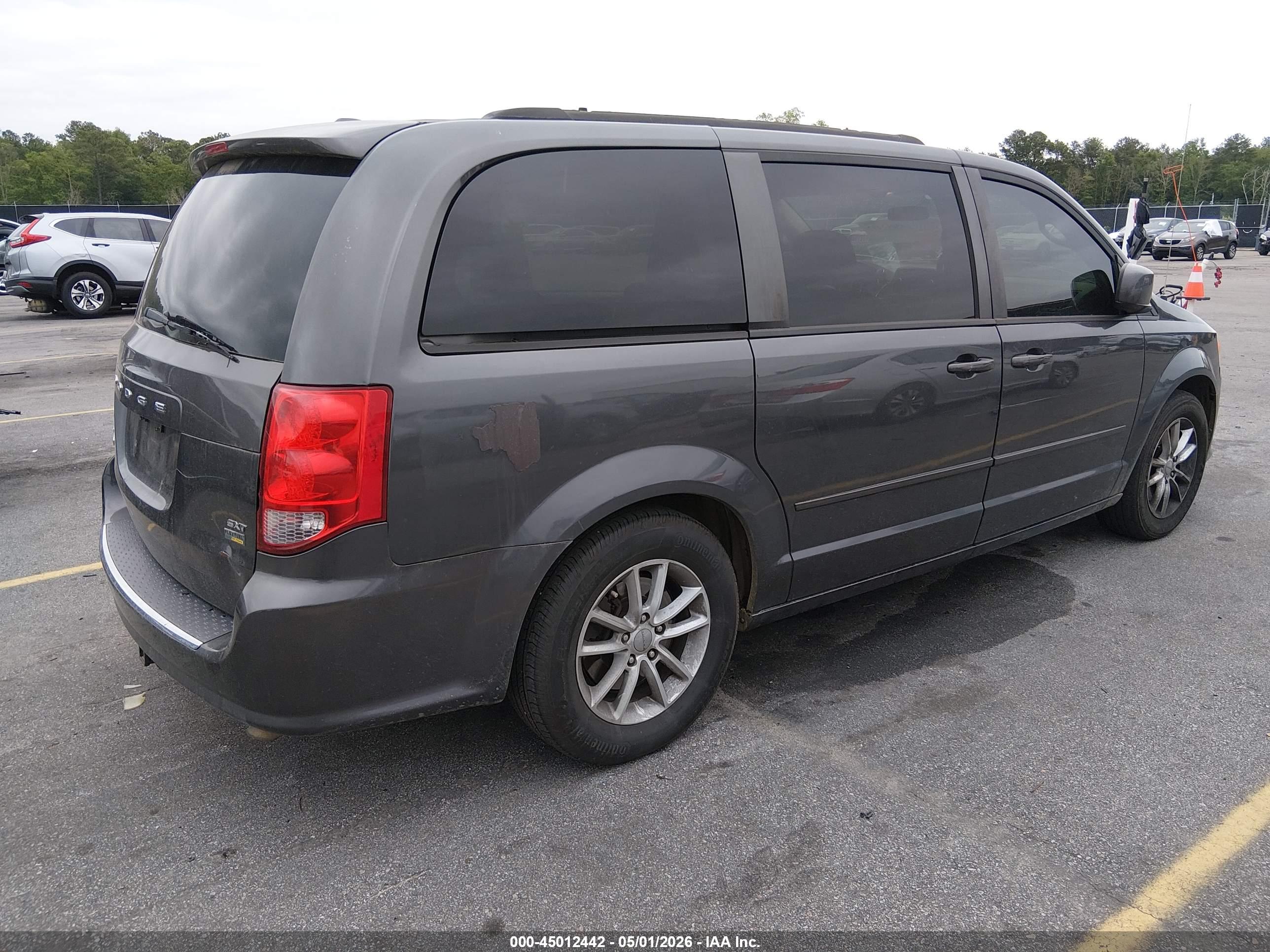 DODGE GRAND image 4