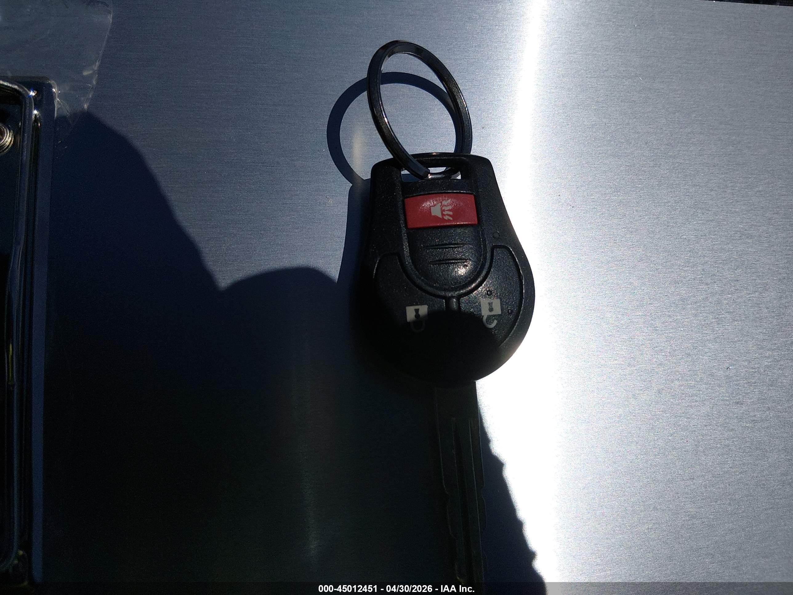 NISSAN VERSA image 11
