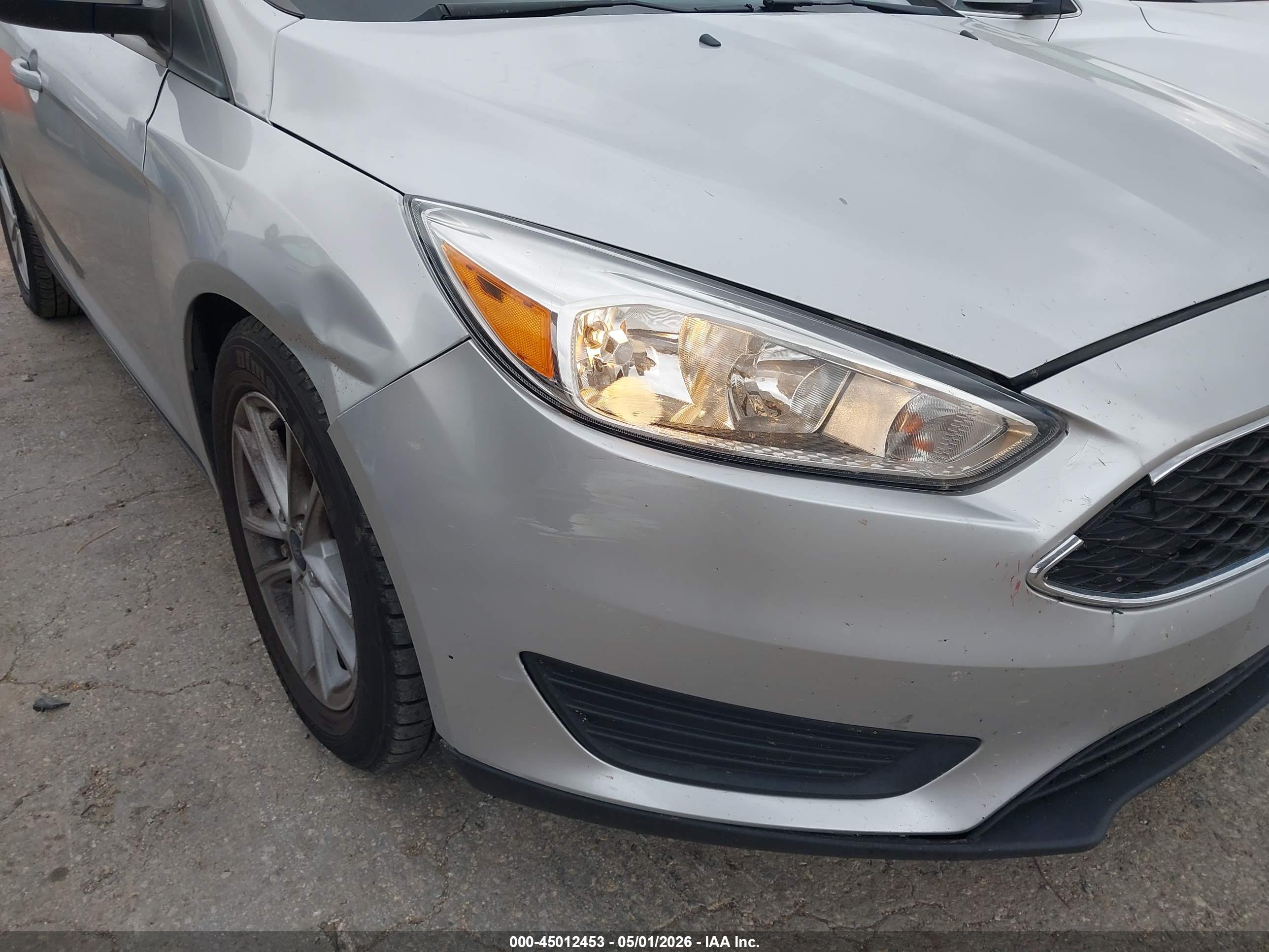 FORD FOCUS image 6