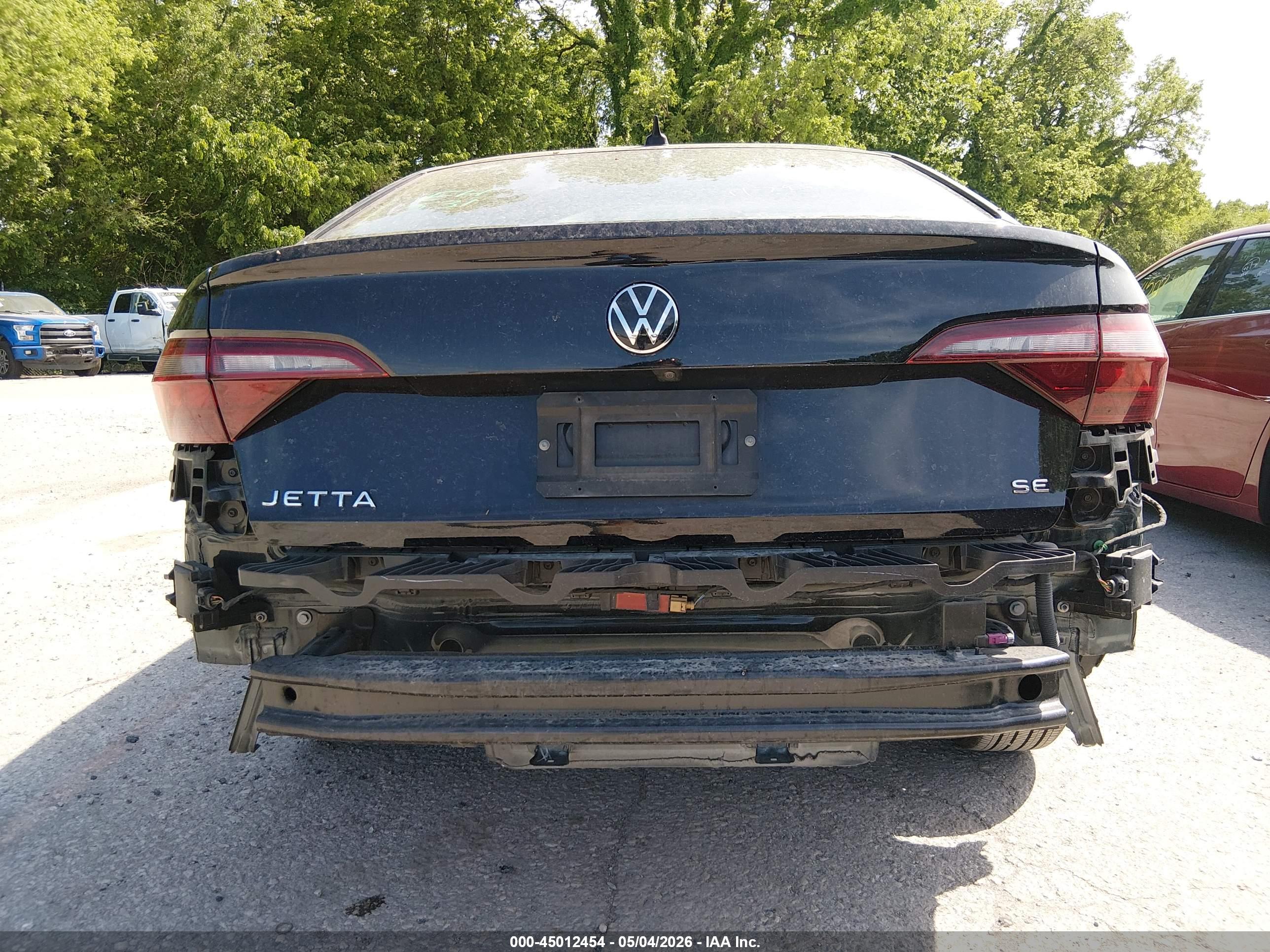 VOLKSWAGEN JETTA image 6