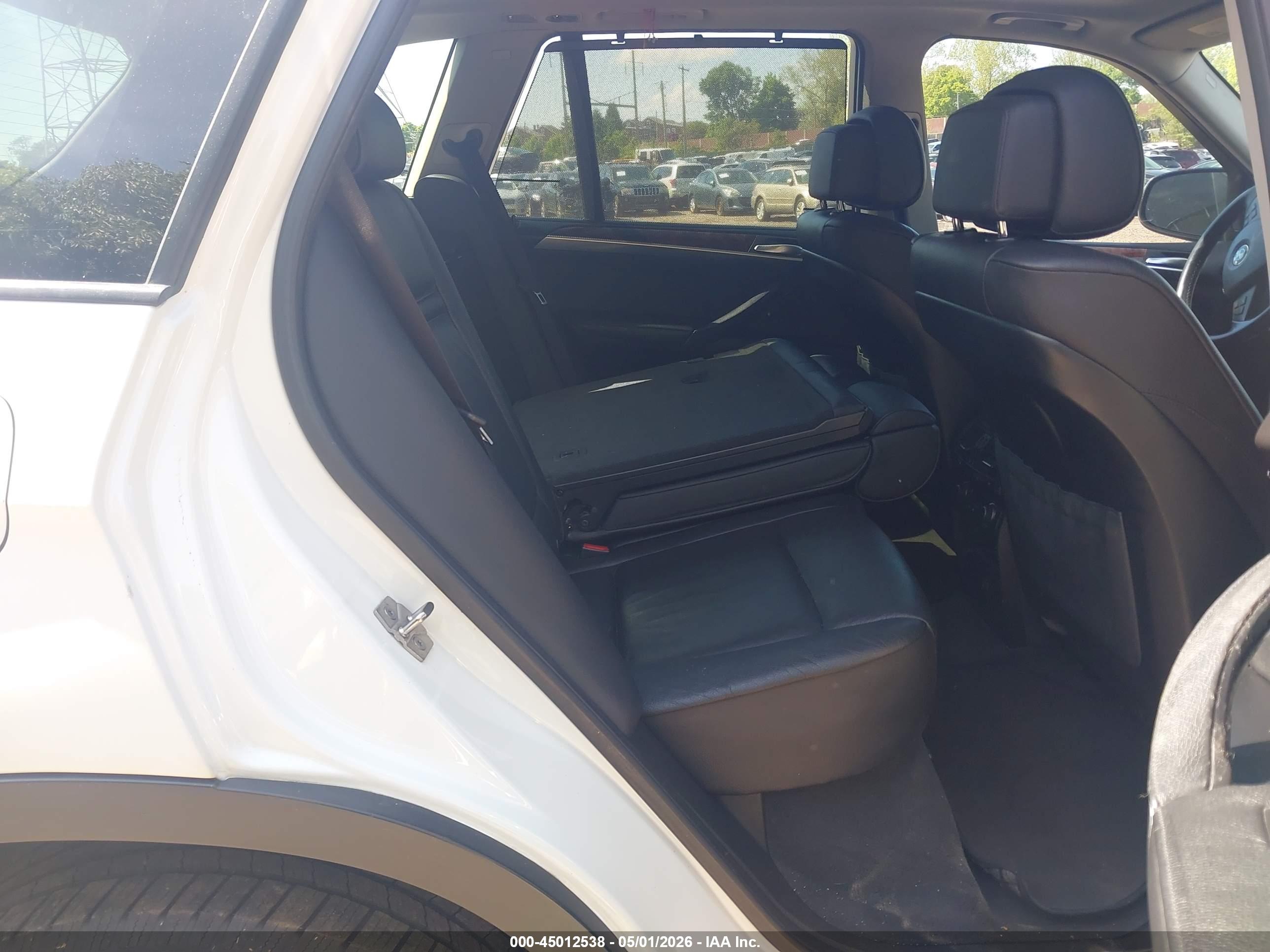 BMW X5 image 8