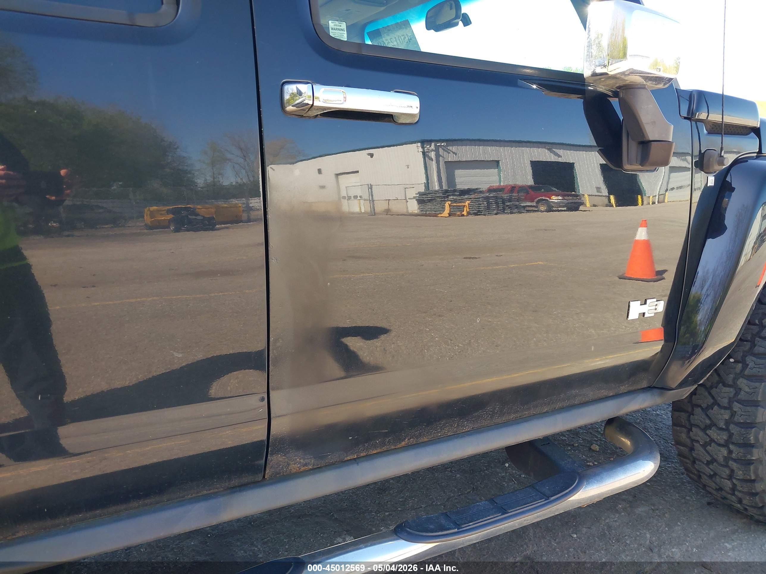 HUMMER H3 image 6