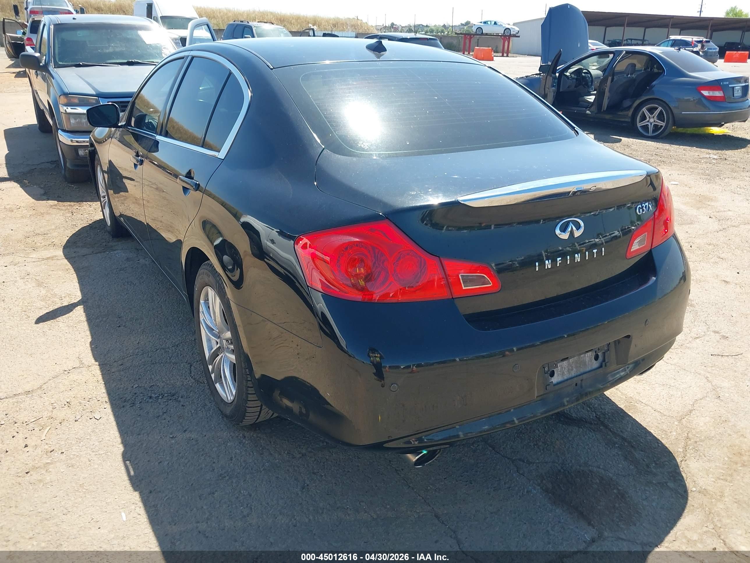 INFINITI G37X image 3