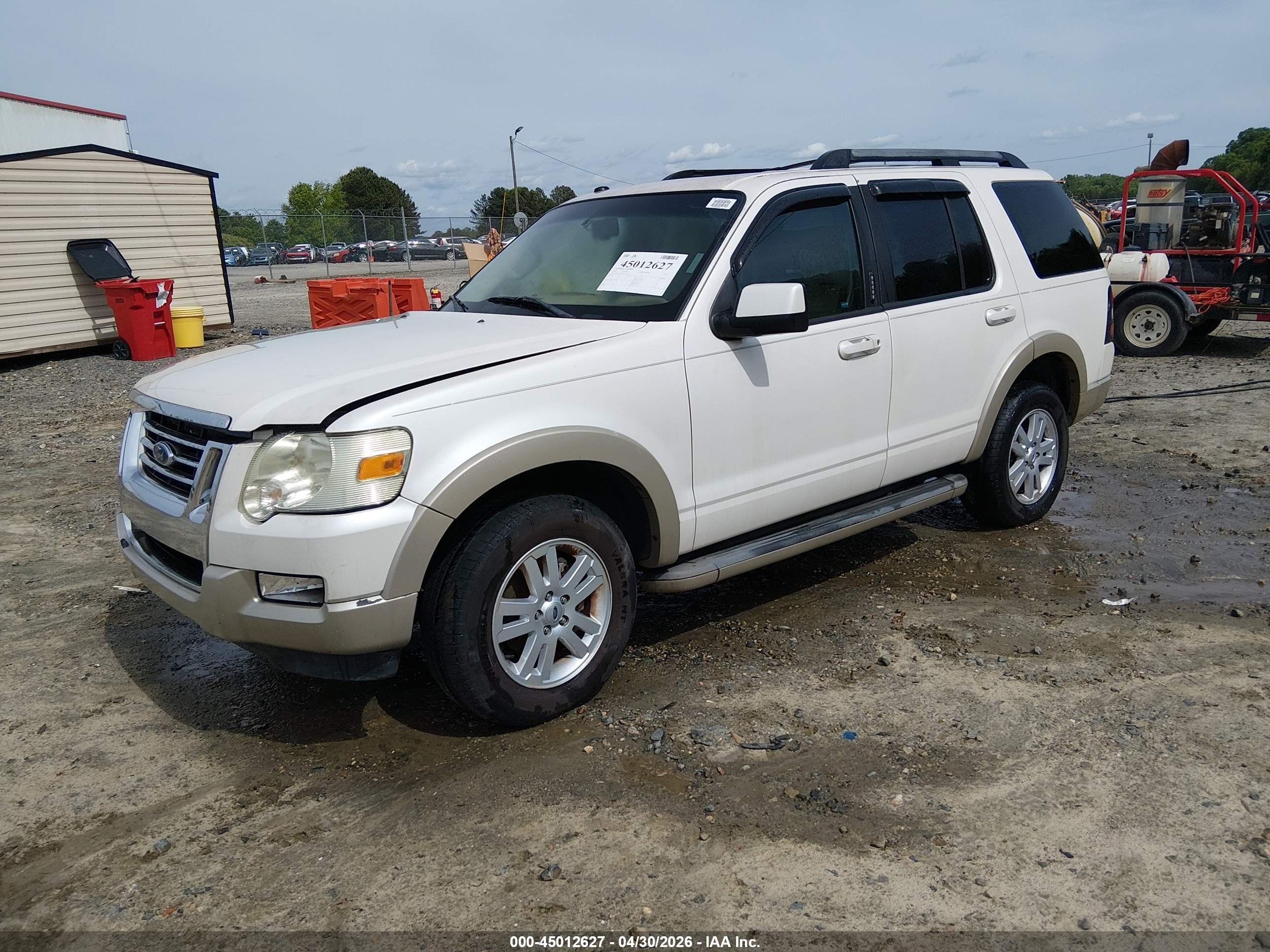 FORD EXPLORER image 2